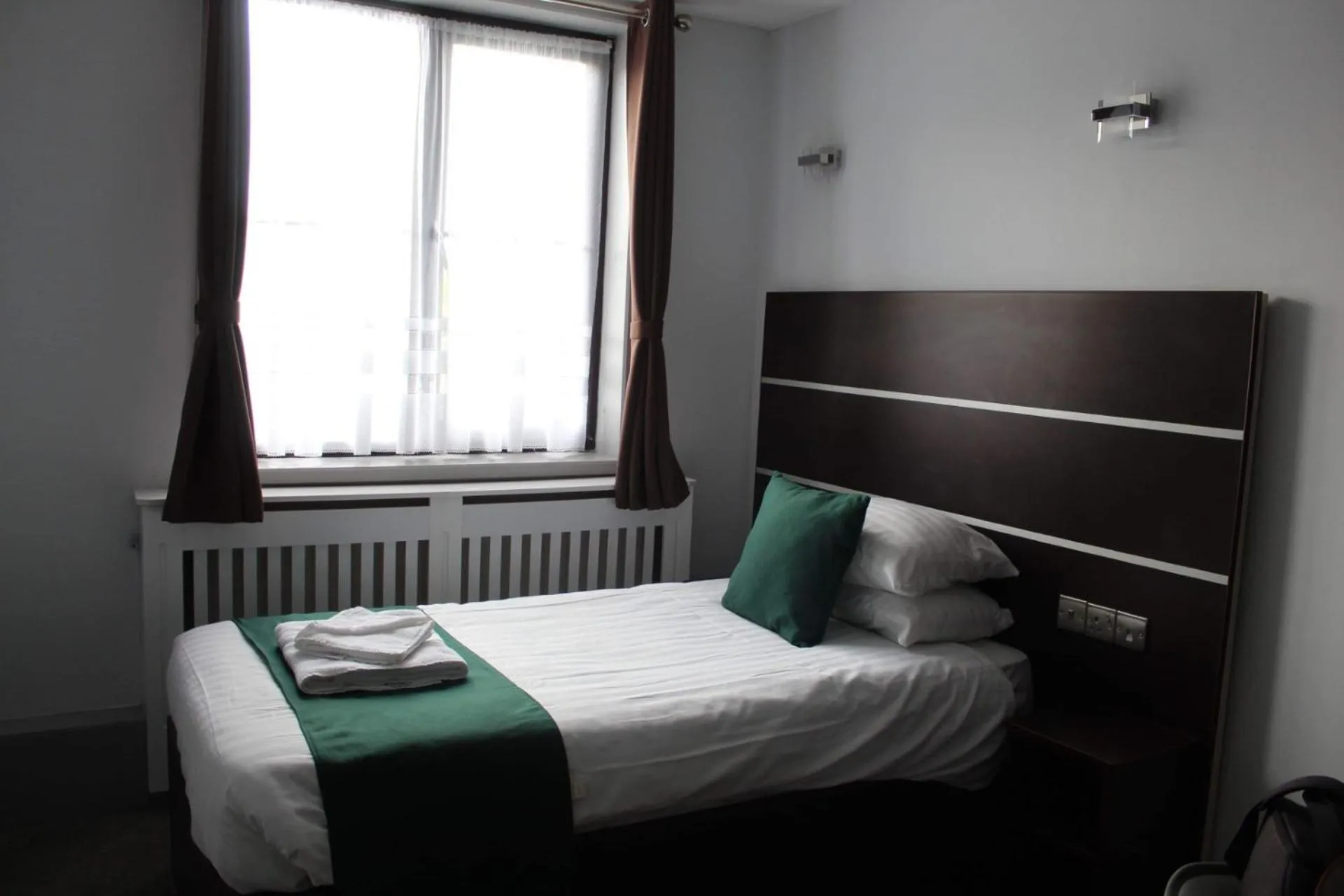 Bed in Best Western Ebbw Vale