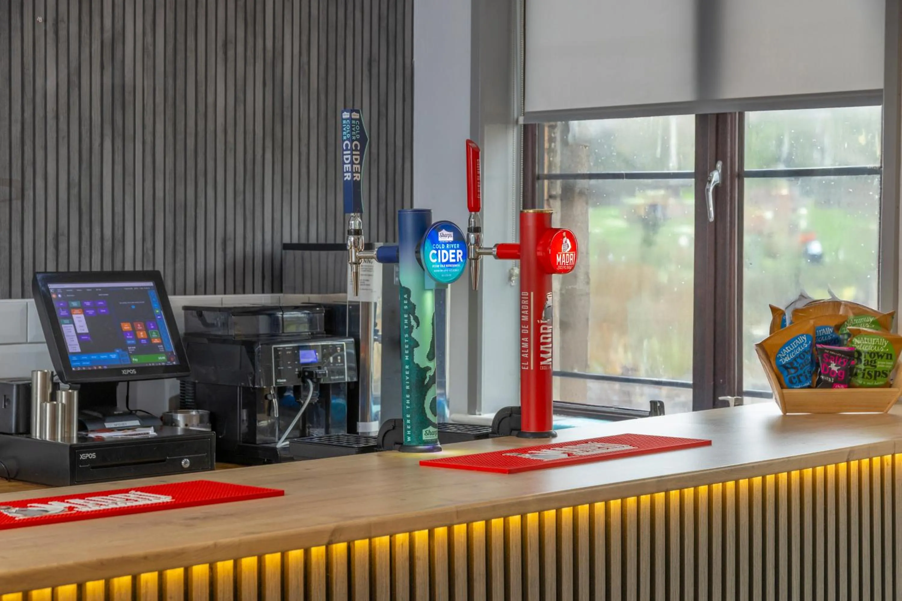 Coffee/tea facilities in Best Western Ebbw Vale