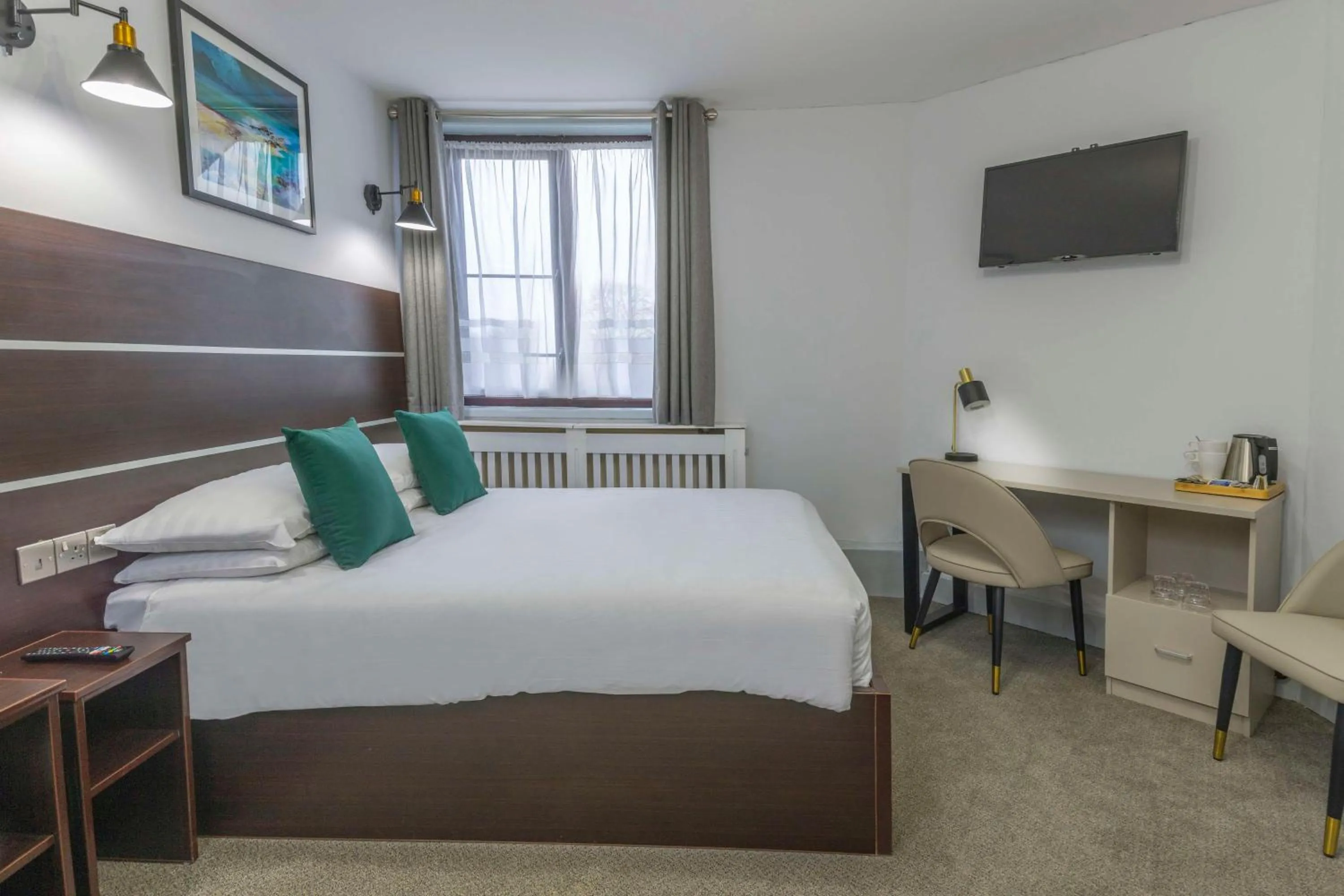 Bedroom, Bed in Best Western Ebbw Vale