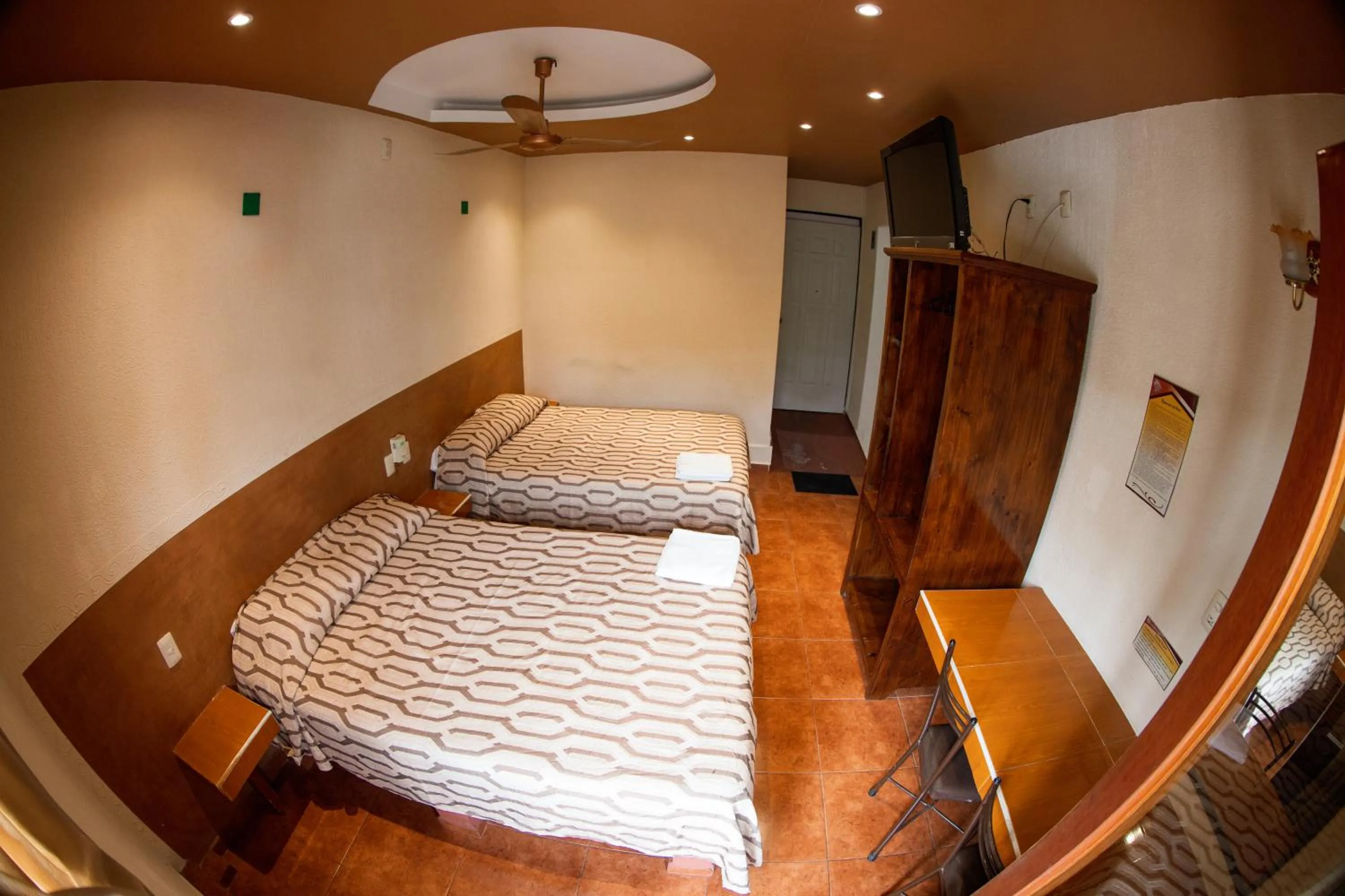 Hotel & Suites Posada Molina