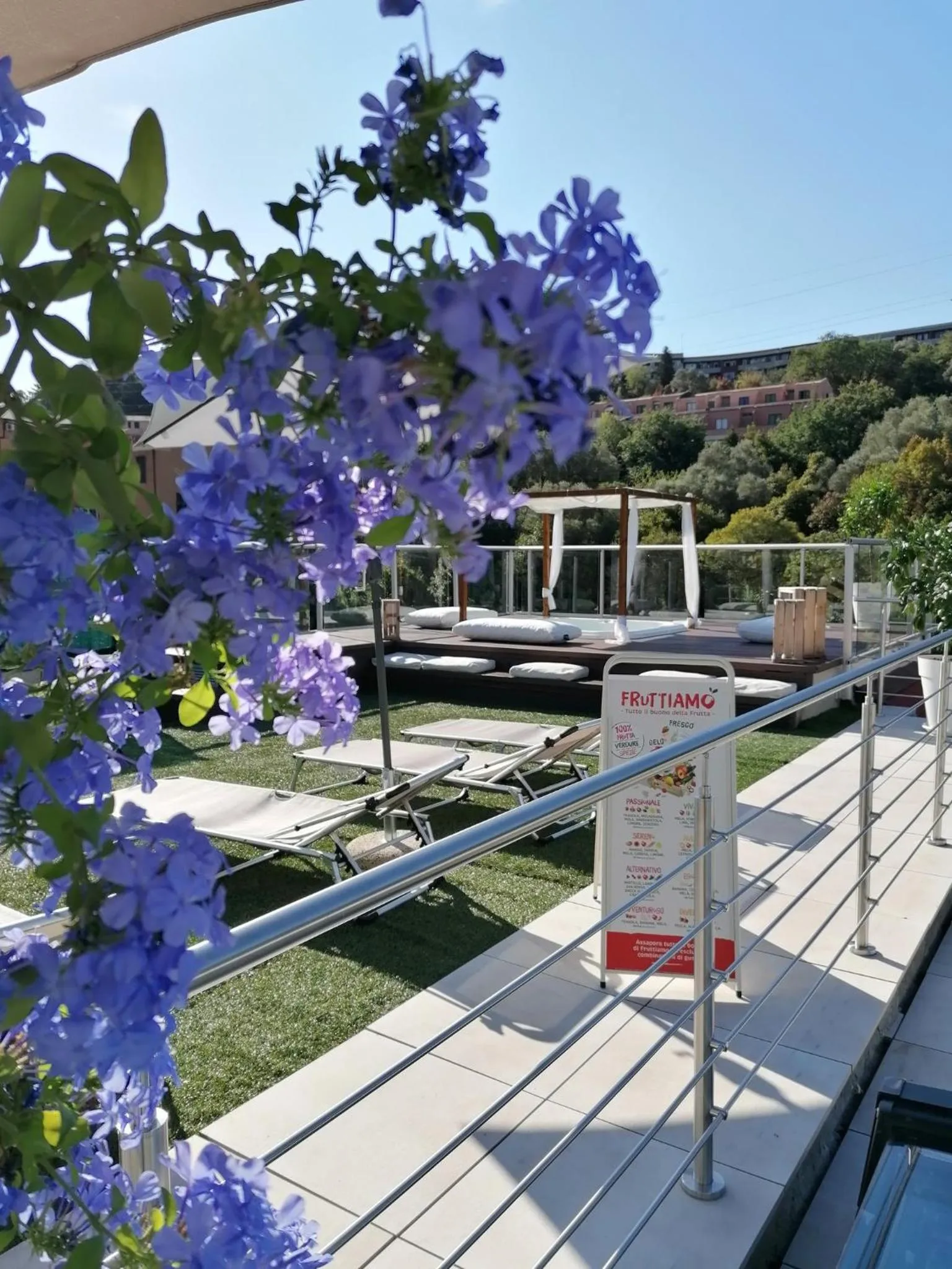 Hot Tub in Poggio Hotel