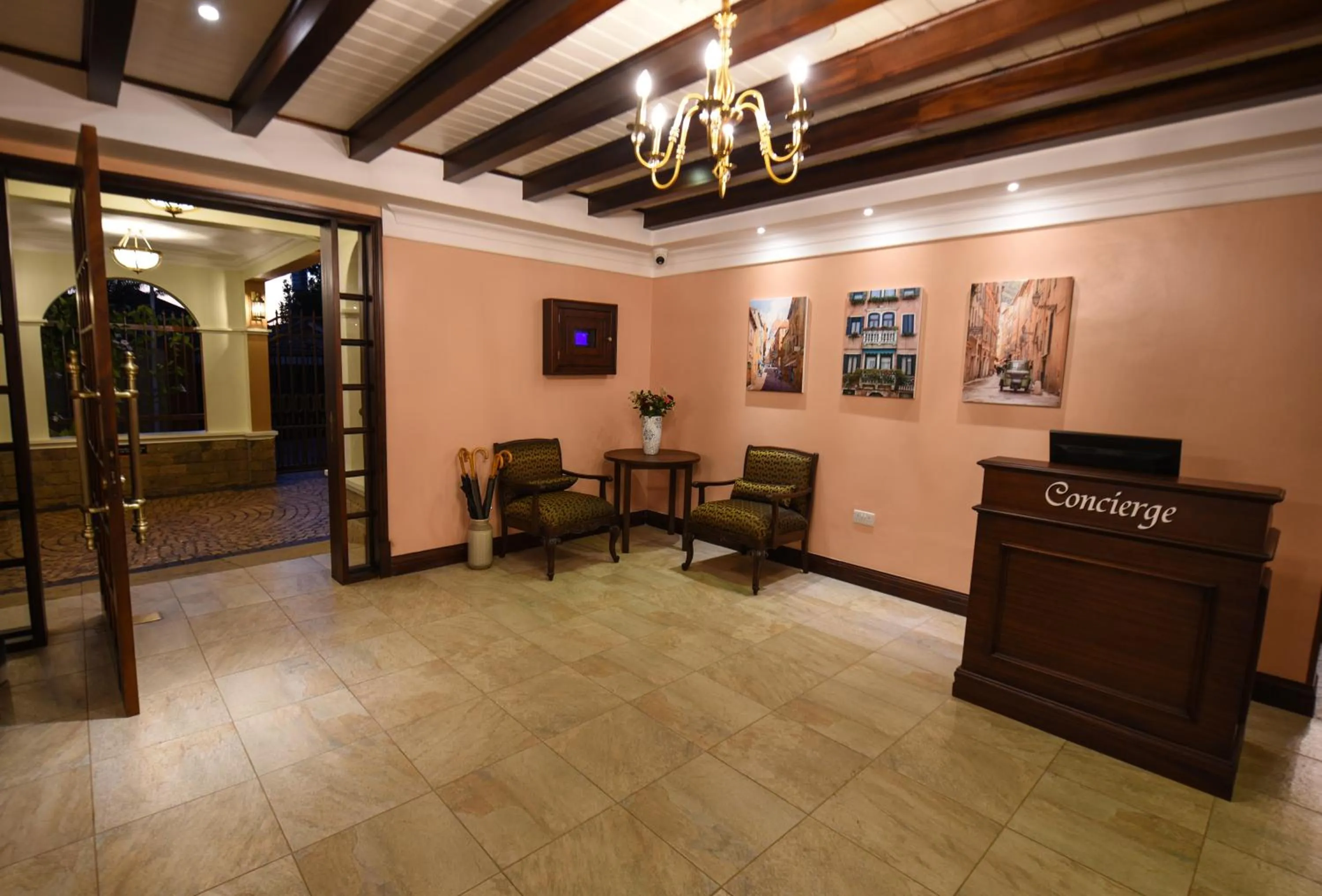 concierge in Casa Solada Hotel