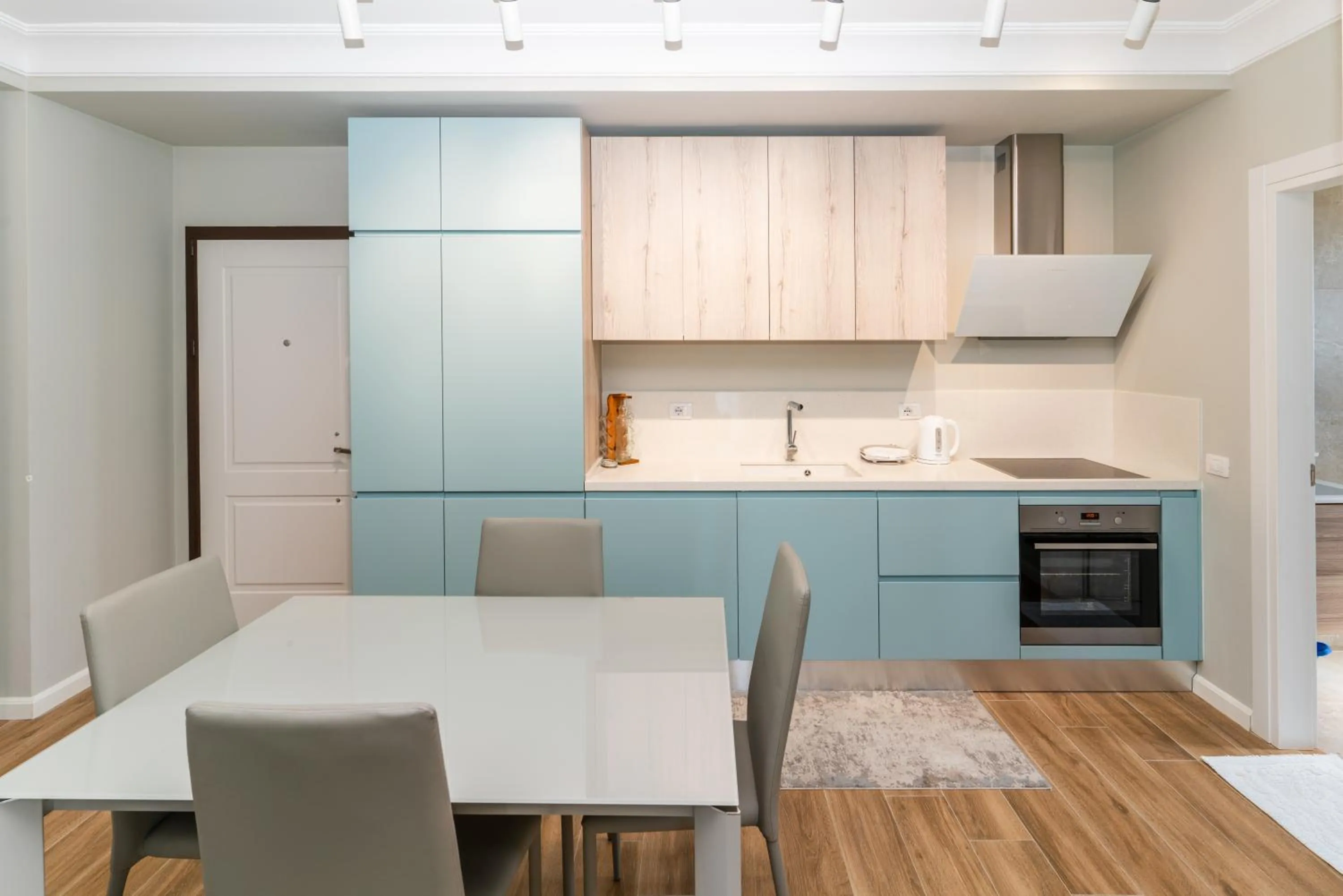 Kitchen or kitchenette in Blissful Apartments