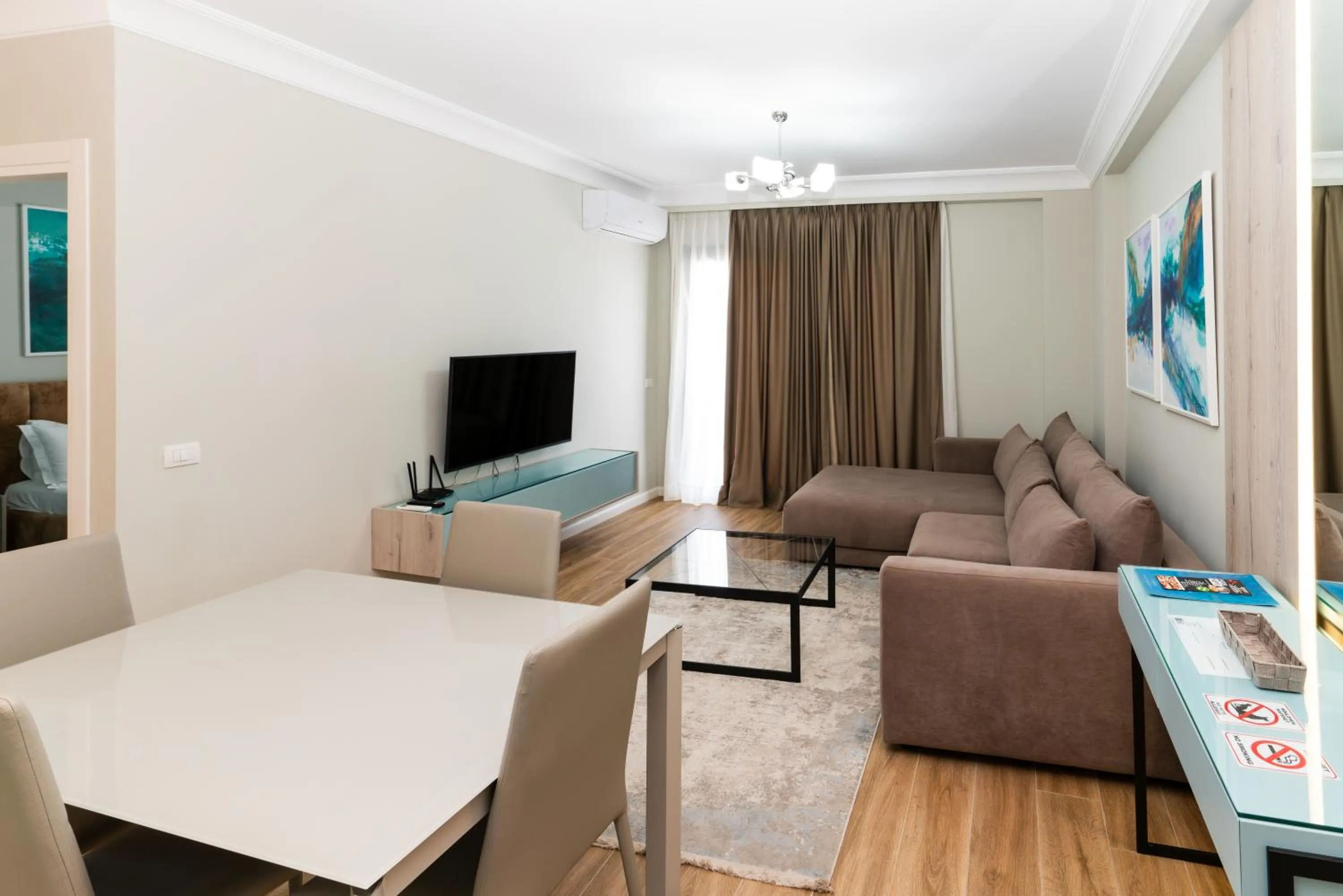 TV and multimedia in Blissful Apartments