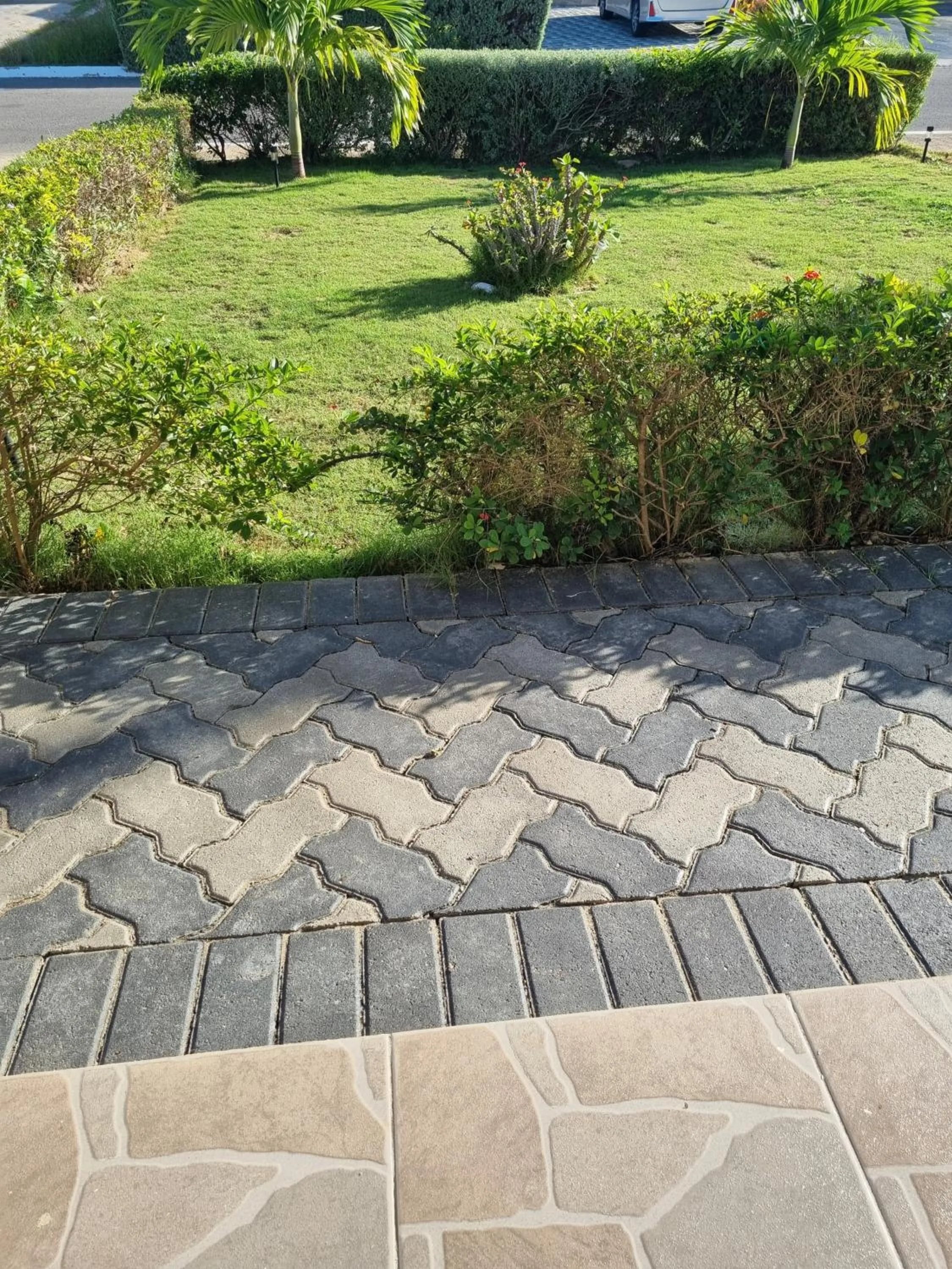 2-Bed Sleeps 4 Private Garden Parking