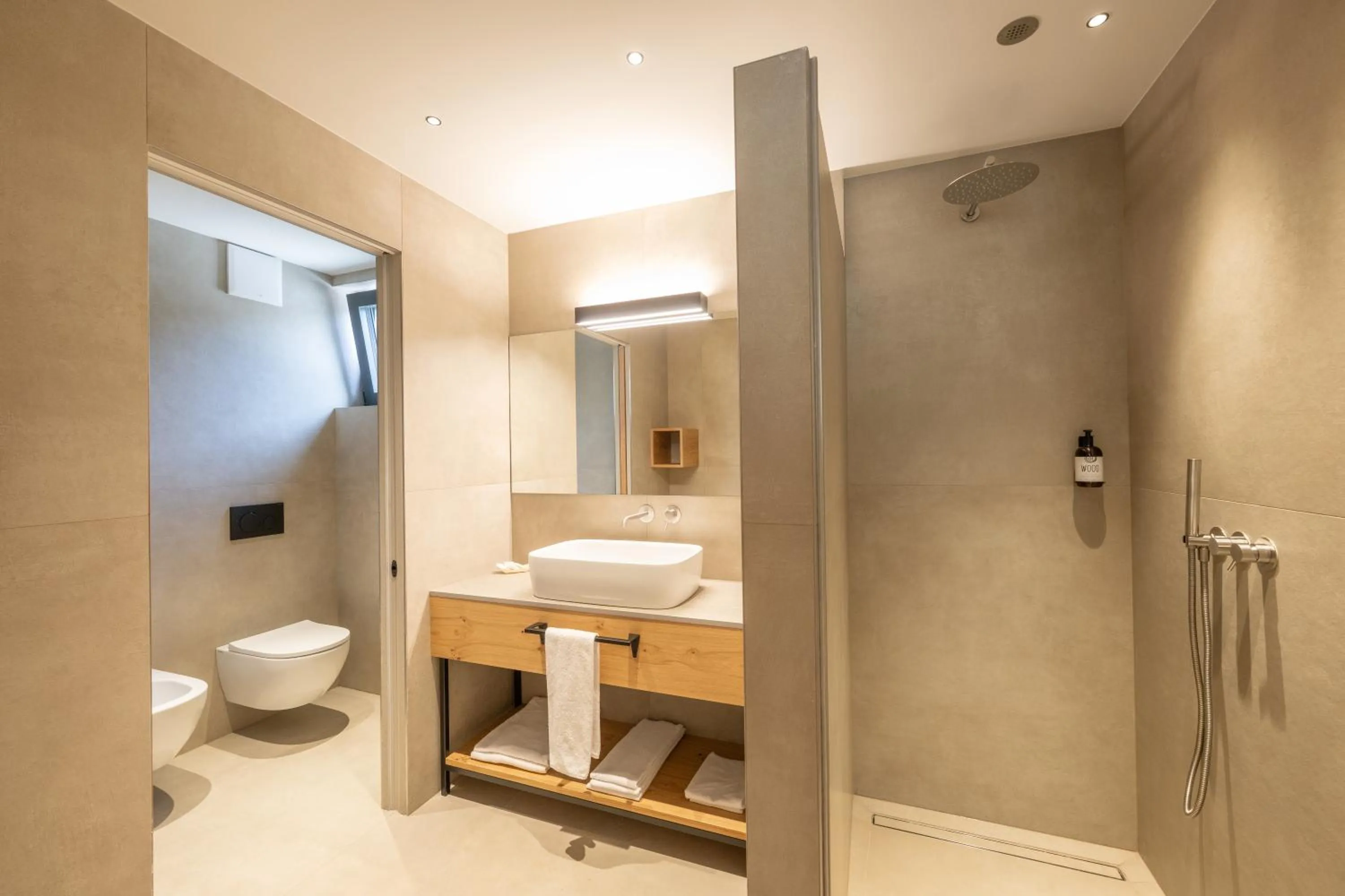 Bathroom in Etra Suites & Apartments