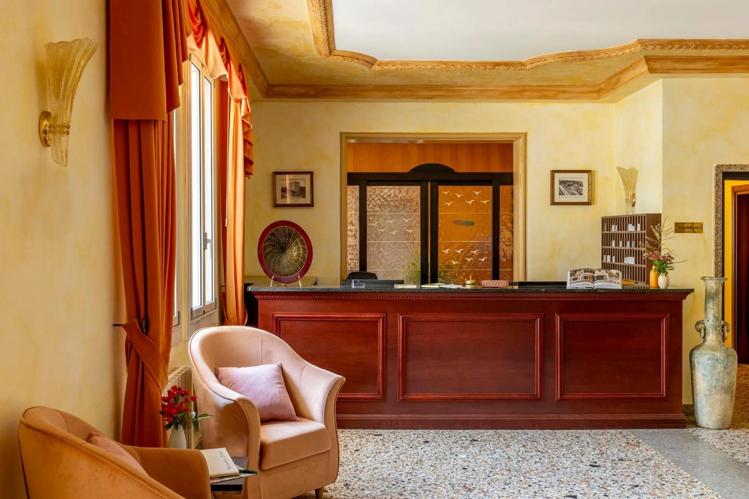 Lobby or reception in Hotel & Residence Venezia 2000
