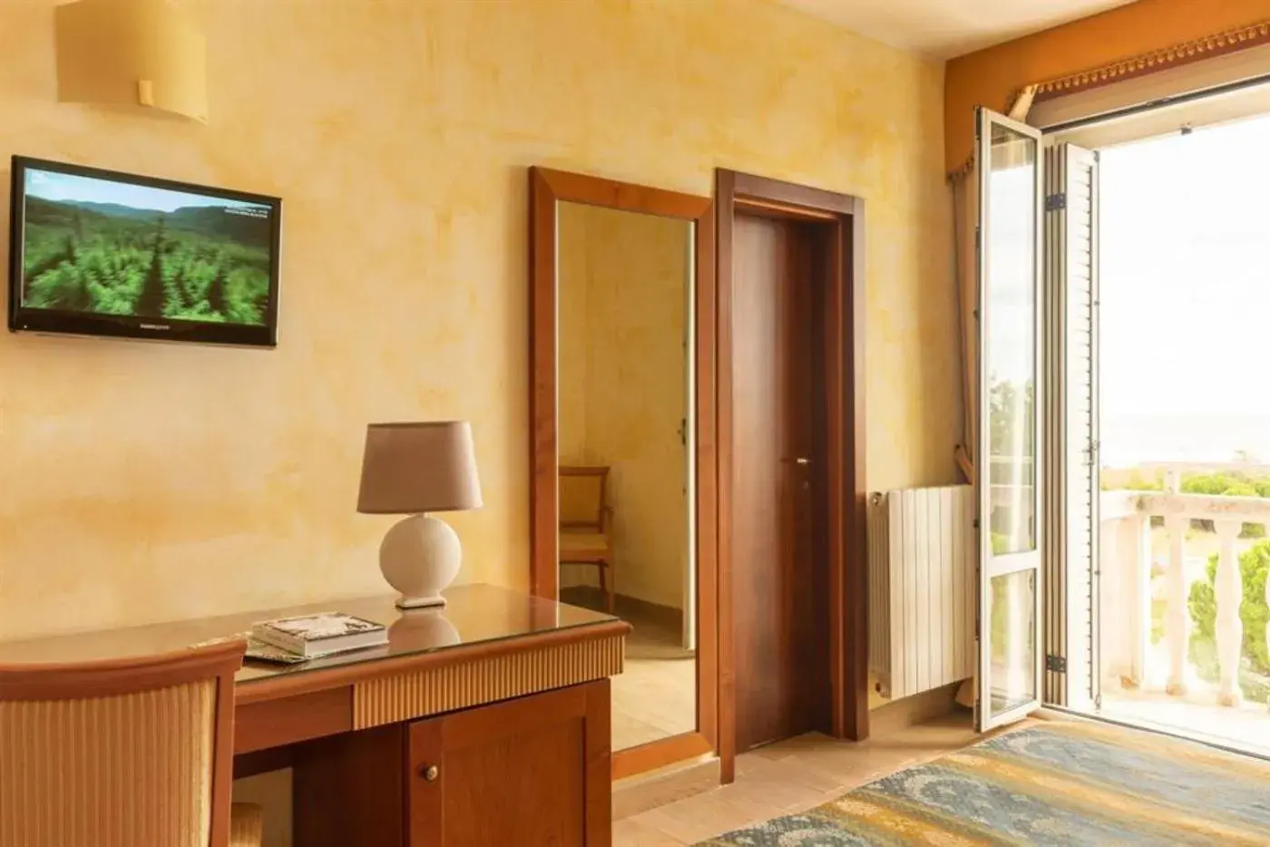 Comfort Room with sea view in Hotel & Residence Venezia 2000 Comfort Room with sea view in Hotel & Residence Venezia 2000