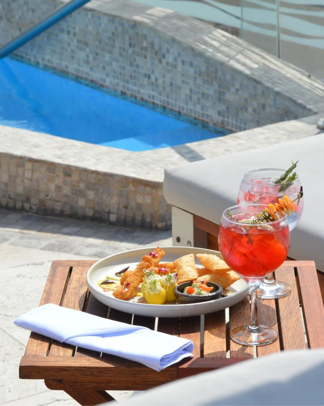 Sol de Oro Hotel & Suites