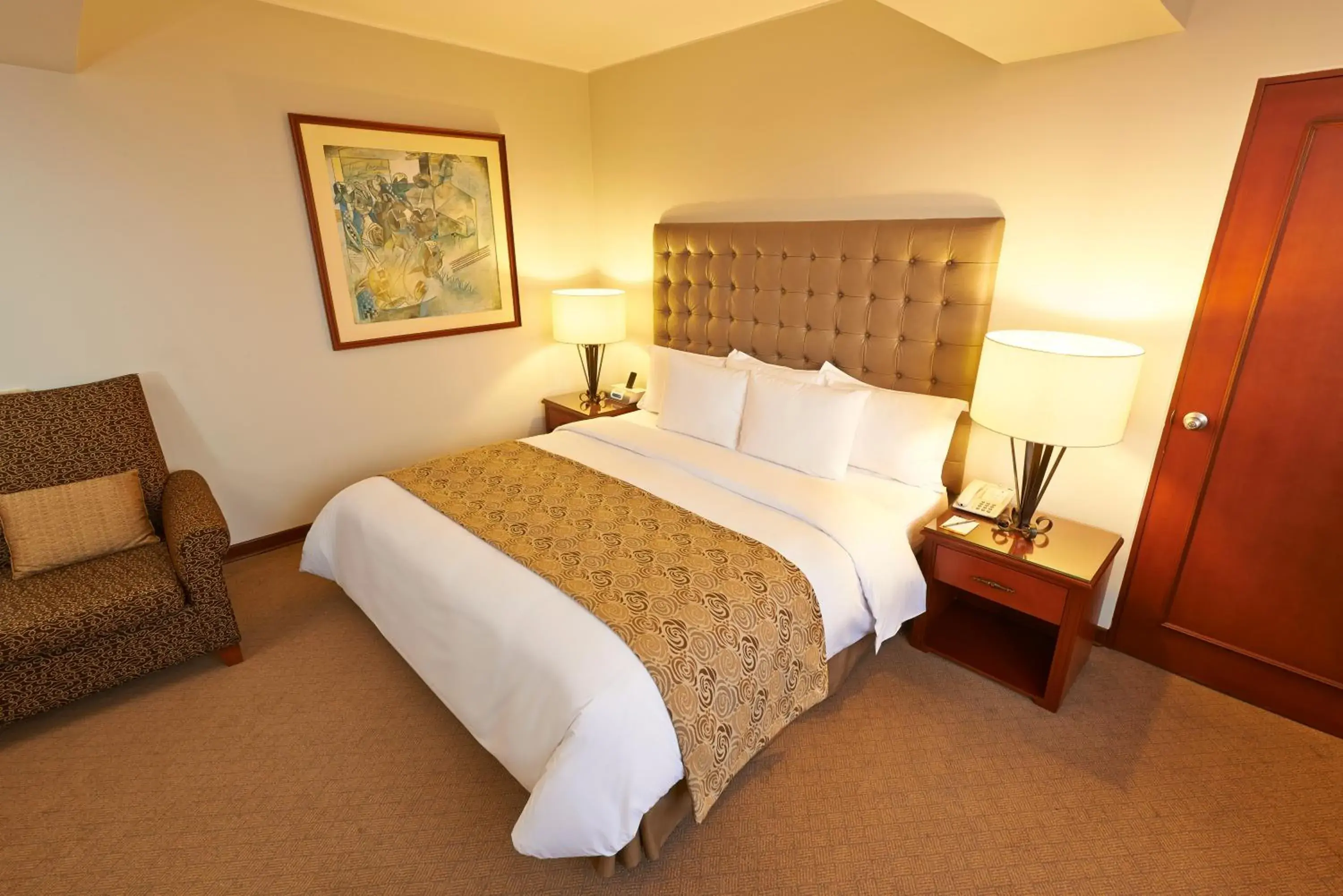 Business Double in Sol de Oro Hotel & Suites Business Double in Sol de Oro Hotel & Suites