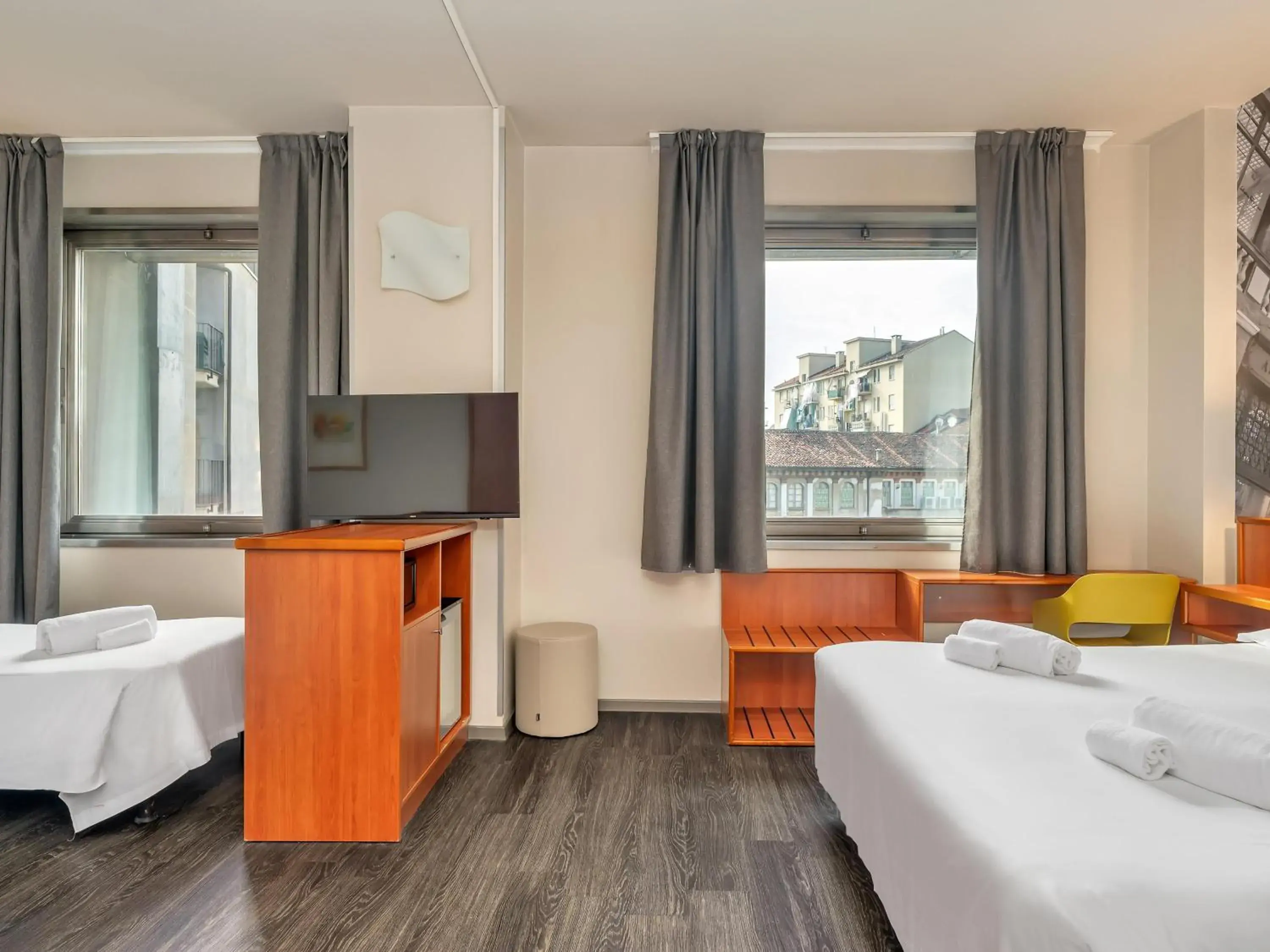 Quadruple Room - Disability Access in B&B Hotel Torino President Quadruple Room - Disability Access in B&B Hotel Torino President