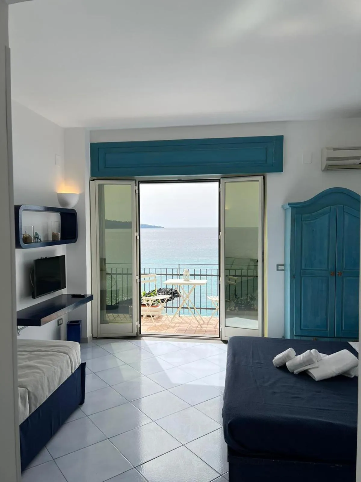Balcony/Terrace, Bed in Residenza Mare di Sotto Sorrento