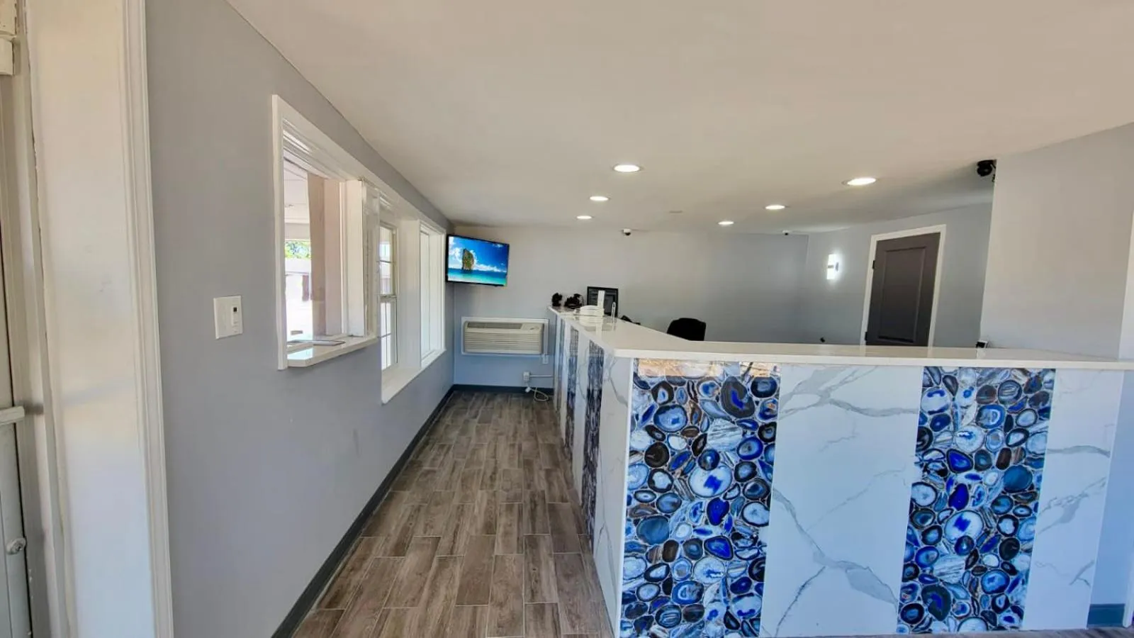 Lobby or reception, Bed in Budget Inn & Suites