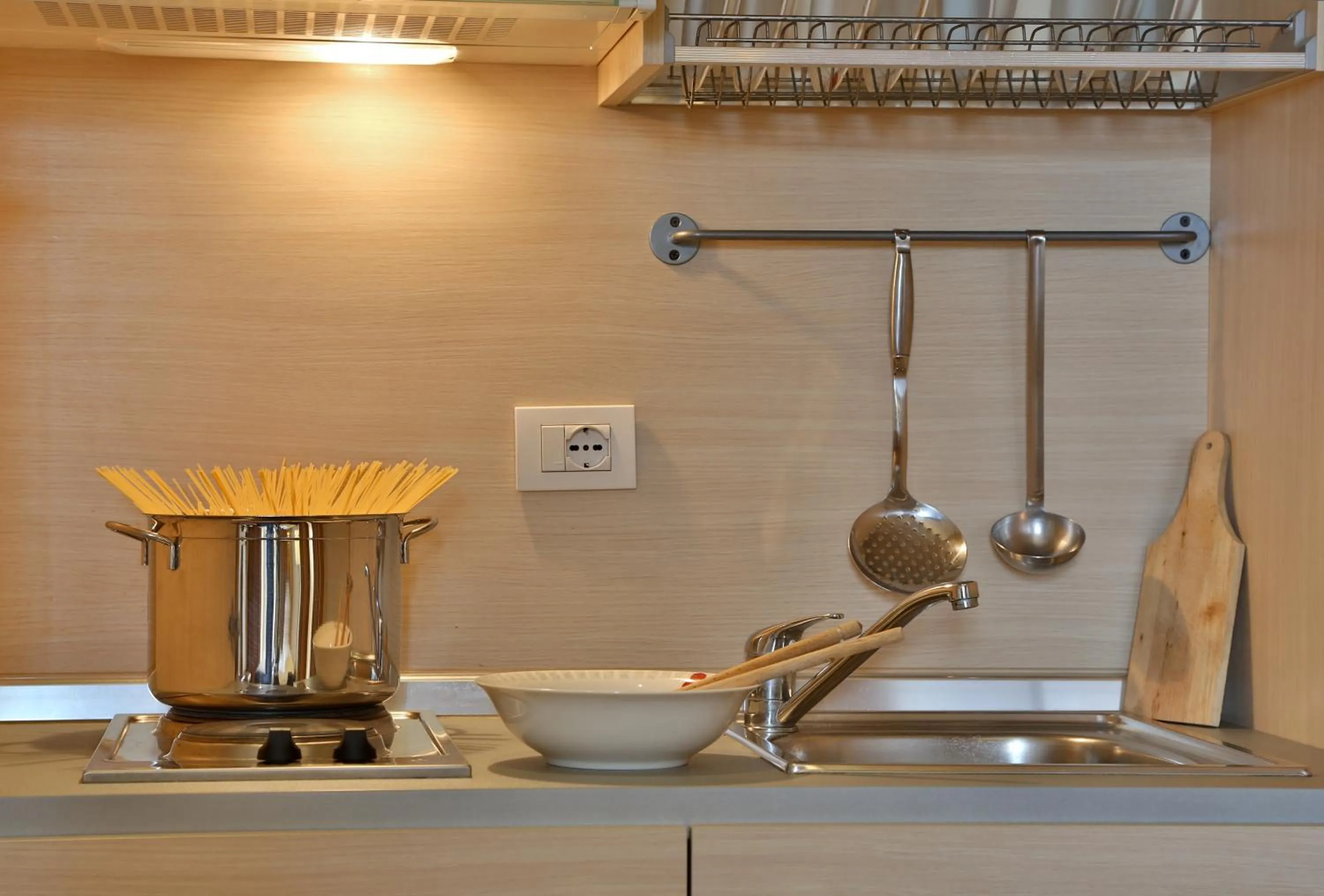 Kitchen or kitchenette in Regal Hotel