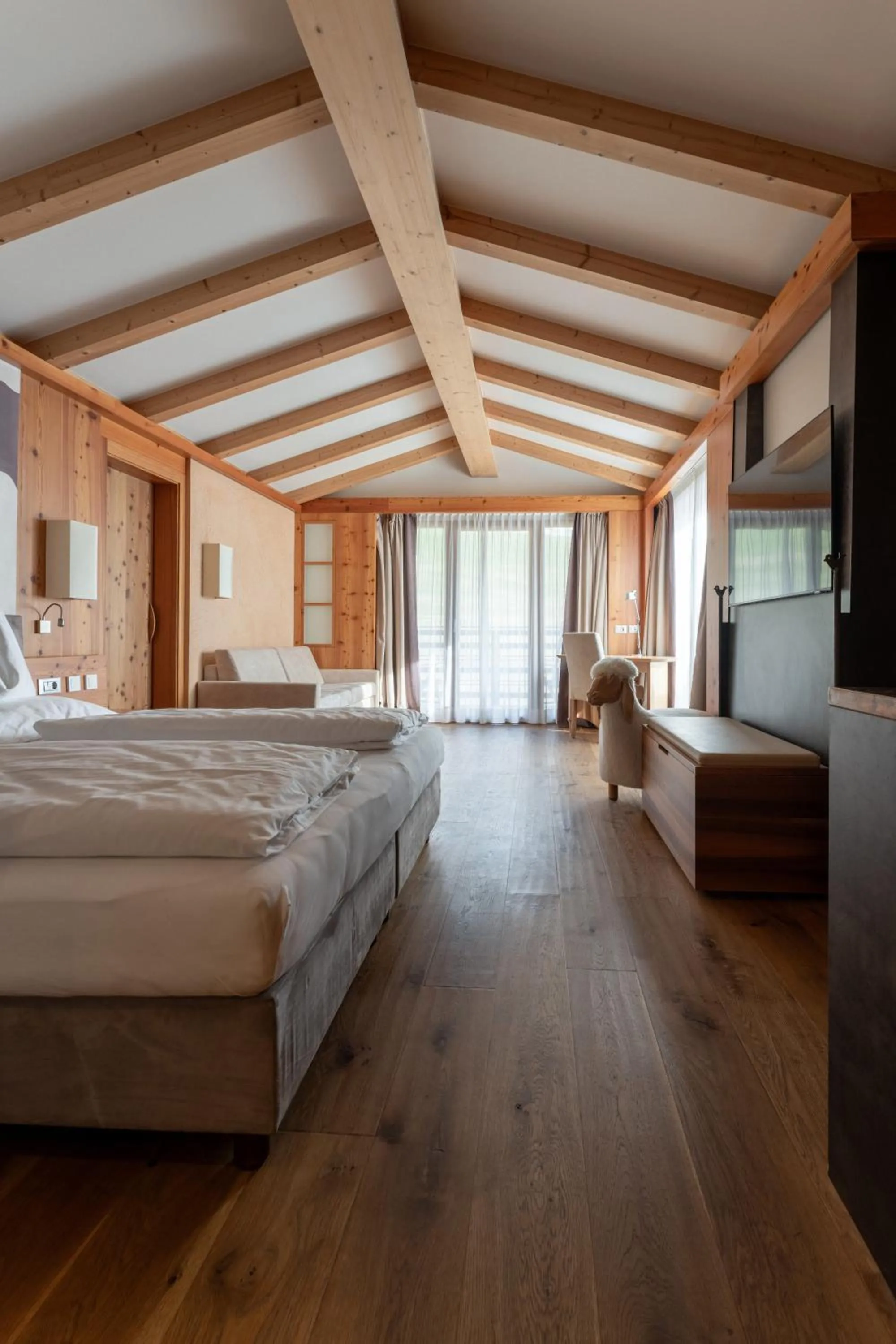 Bedroom, Bed in Hotel Emmy - five elements