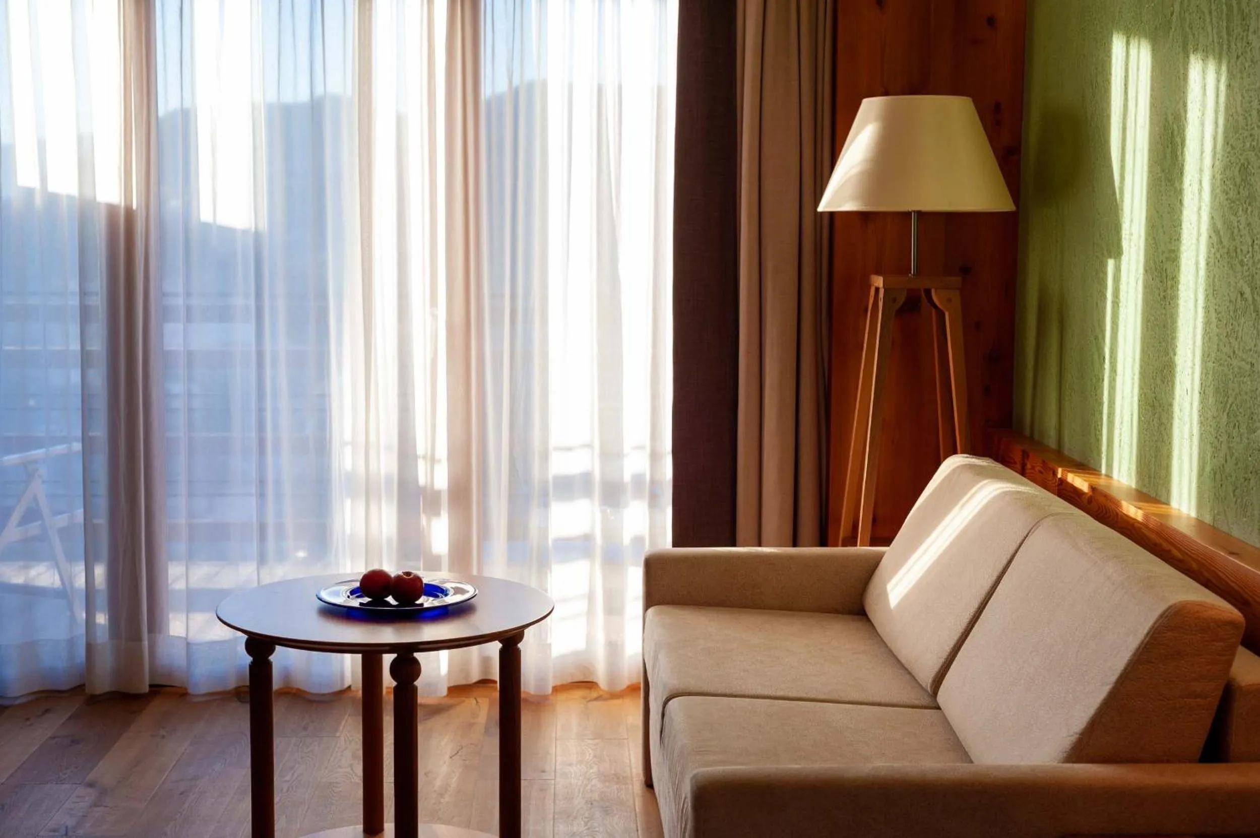 Seating area in Hotel Emmy - five elements