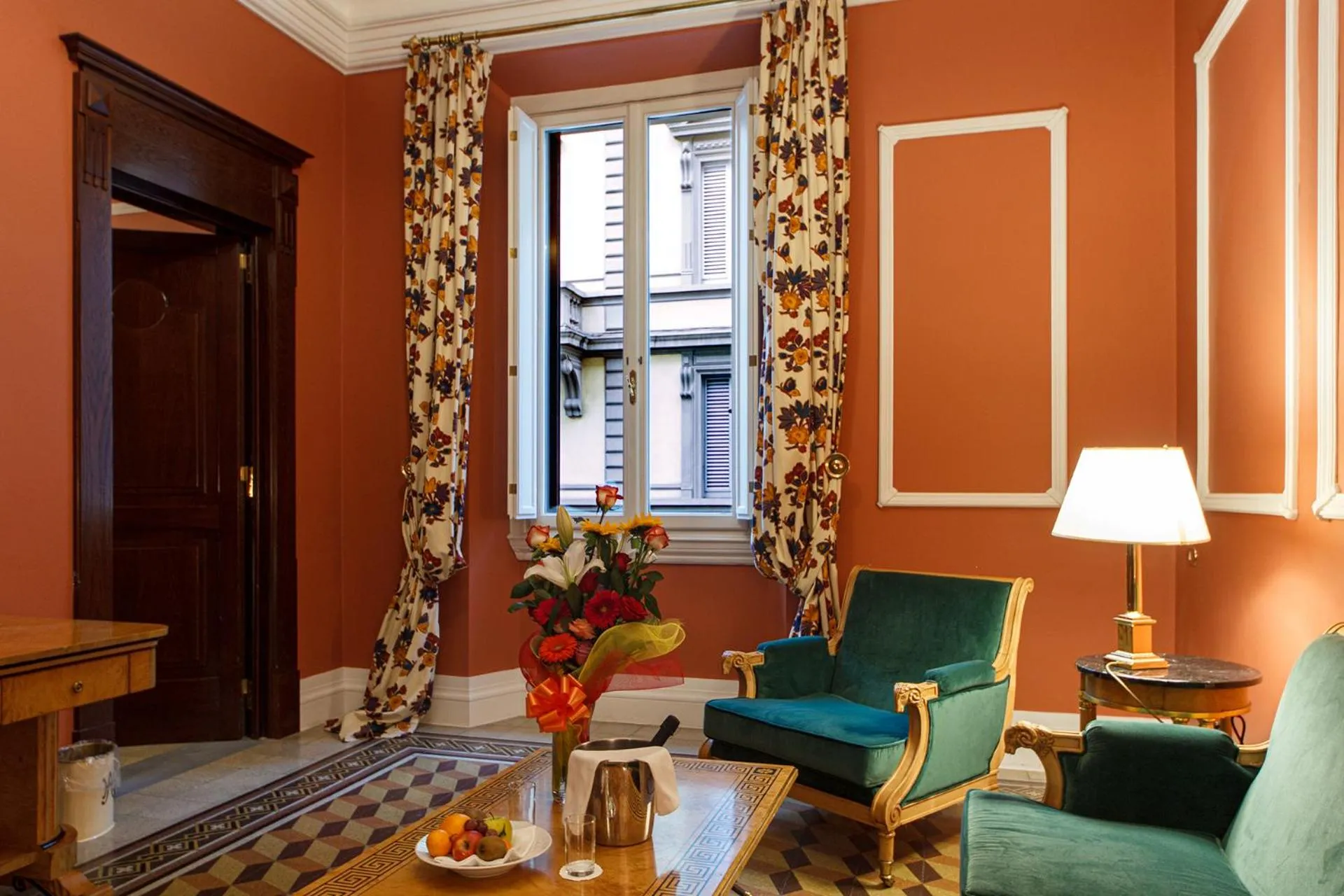 Living room in Hotel Albani Firenze