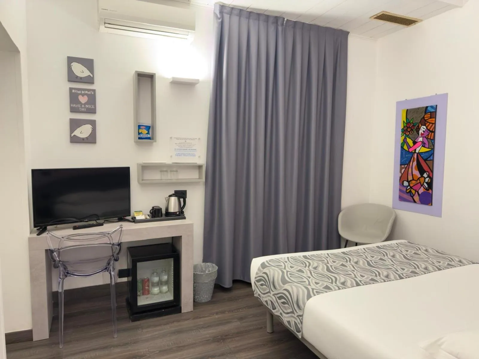 TV and multimedia, Bed in Hotel Europa Varese