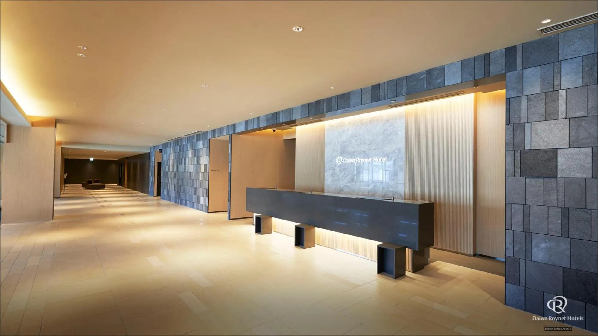 Lobby or reception in Daiwa Roynet Hotel Kagoshima Tenmonkan PREMIER - former Daiwa Roynet Hotel Kagoshima Tenmonkan