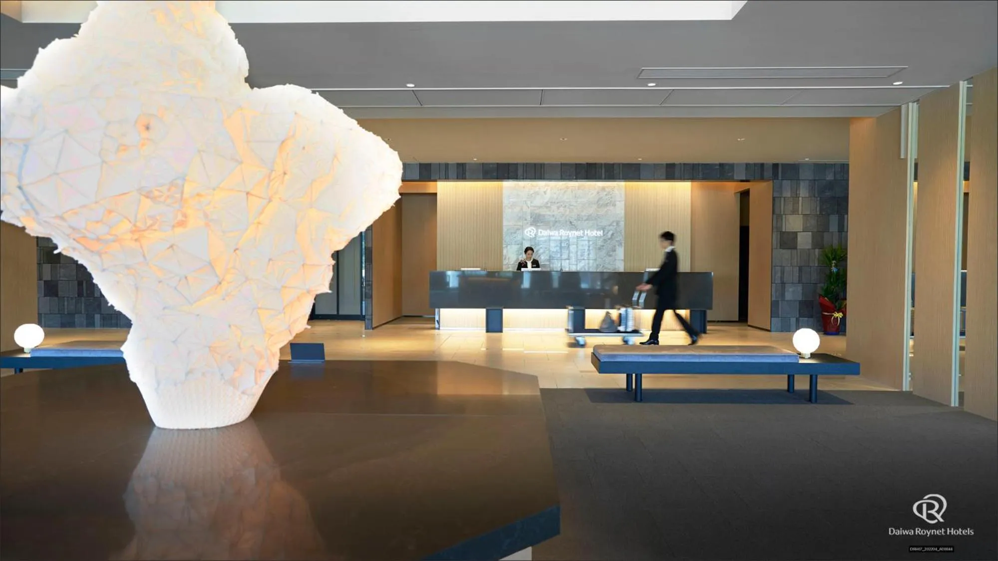 Lobby or reception in Daiwa Roynet Hotel Kagoshima Tenmonkan PREMIER - former Daiwa Roynet Hotel Kagoshima Tenmonkan