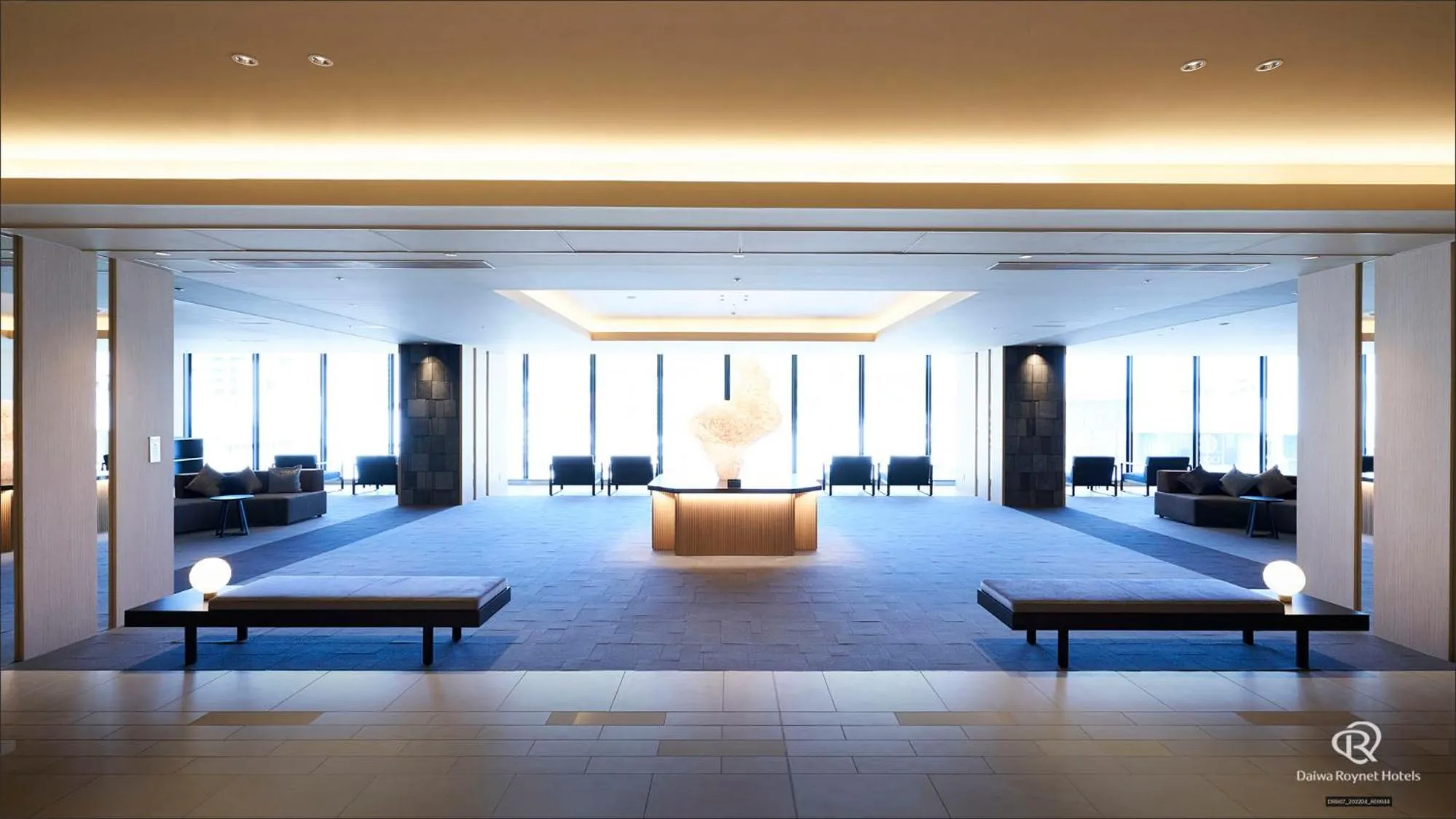 Lobby or reception in Daiwa Roynet Hotel Kagoshima Tenmonkan PREMIER - former Daiwa Roynet Hotel Kagoshima Tenmonkan