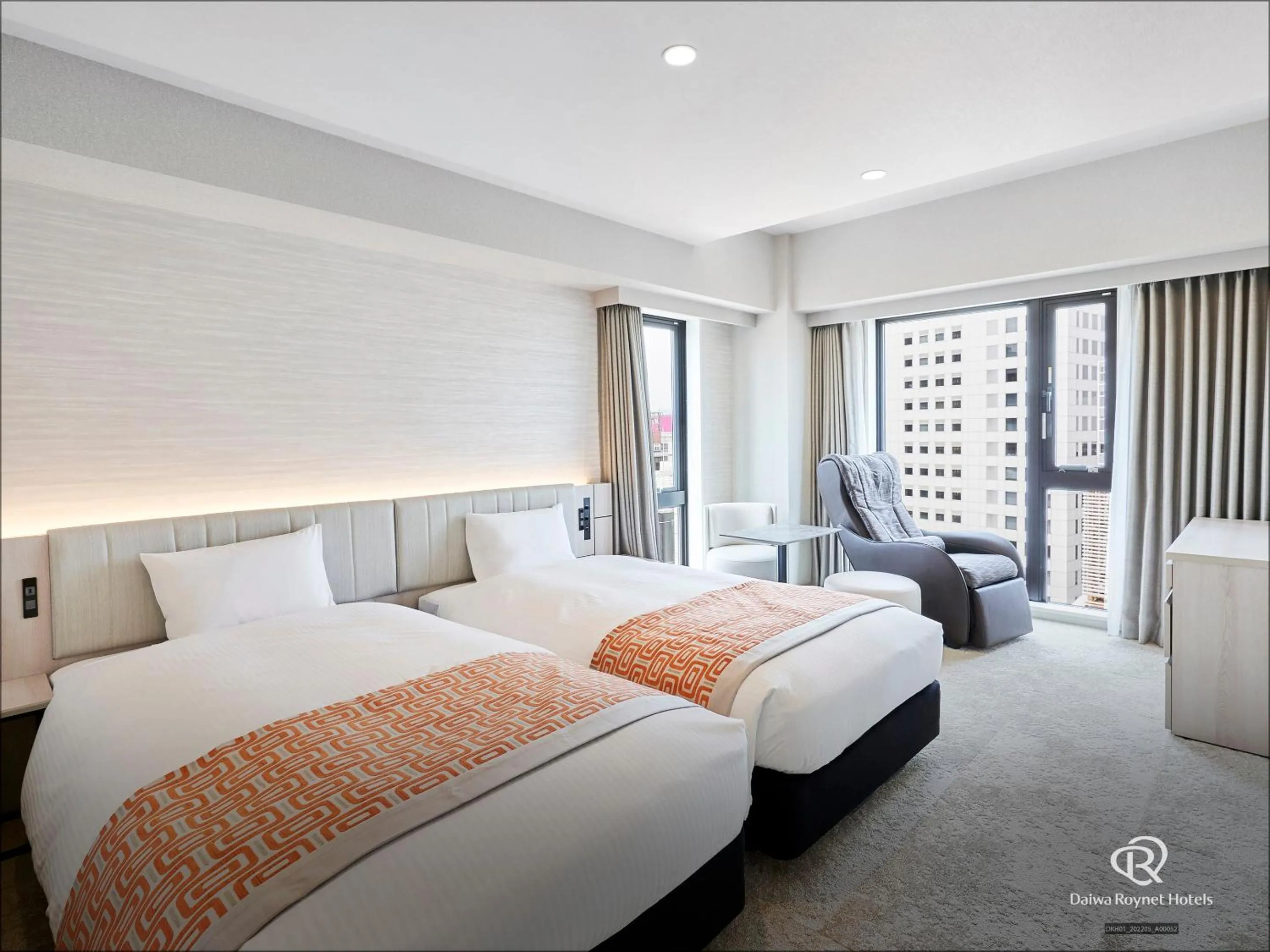 Bedroom, Bed in Daiwa Roynet Hotel Sendai Nishiguchi PREMIER