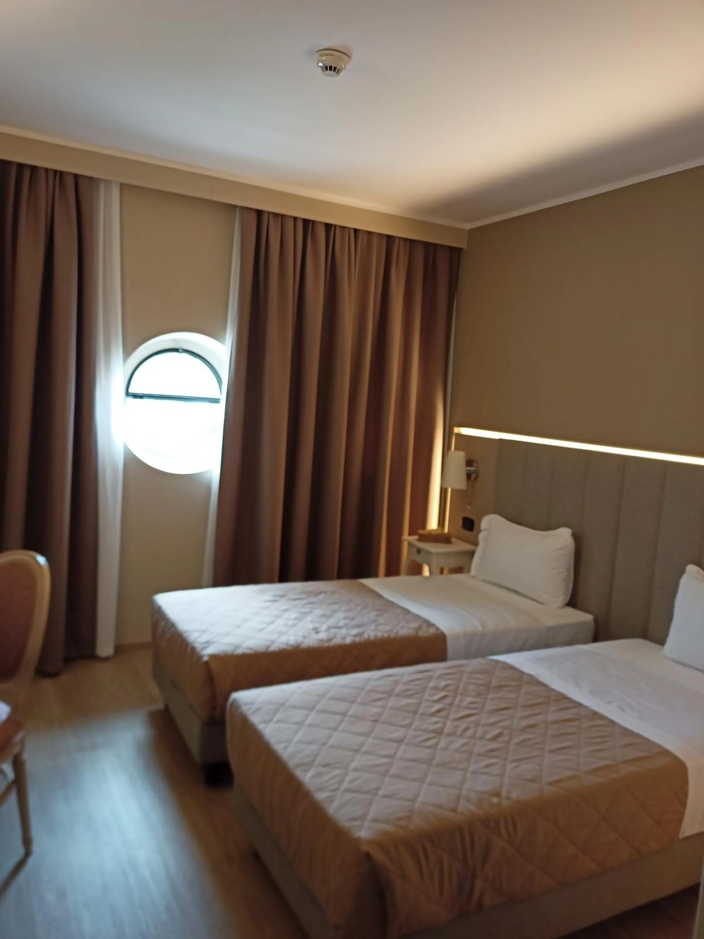 Bedroom, Bed in Hotel Villa Malpensa