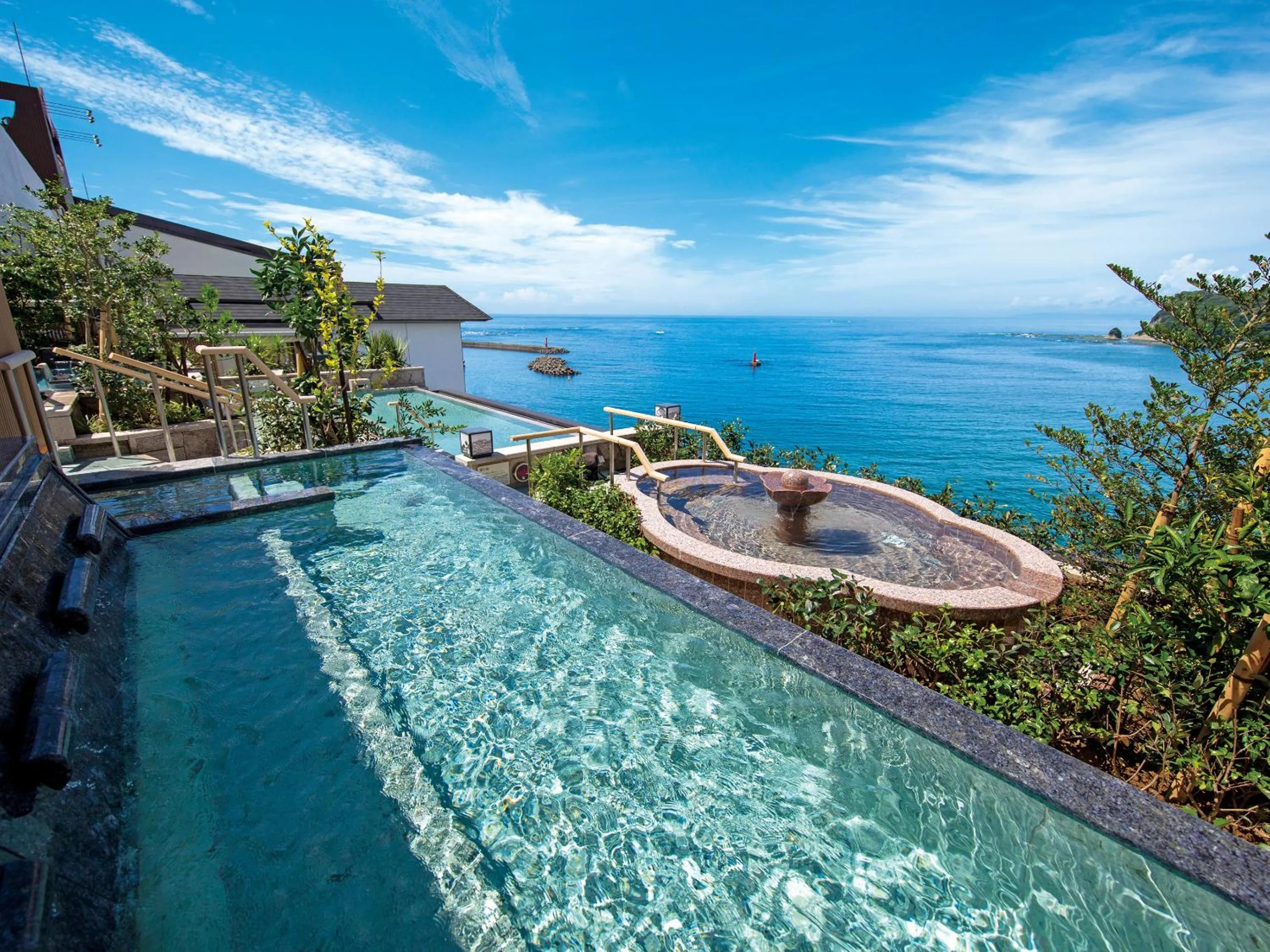 Open Air Bath in Mikazuki Sea-Park Hotel Awa Kamogawa