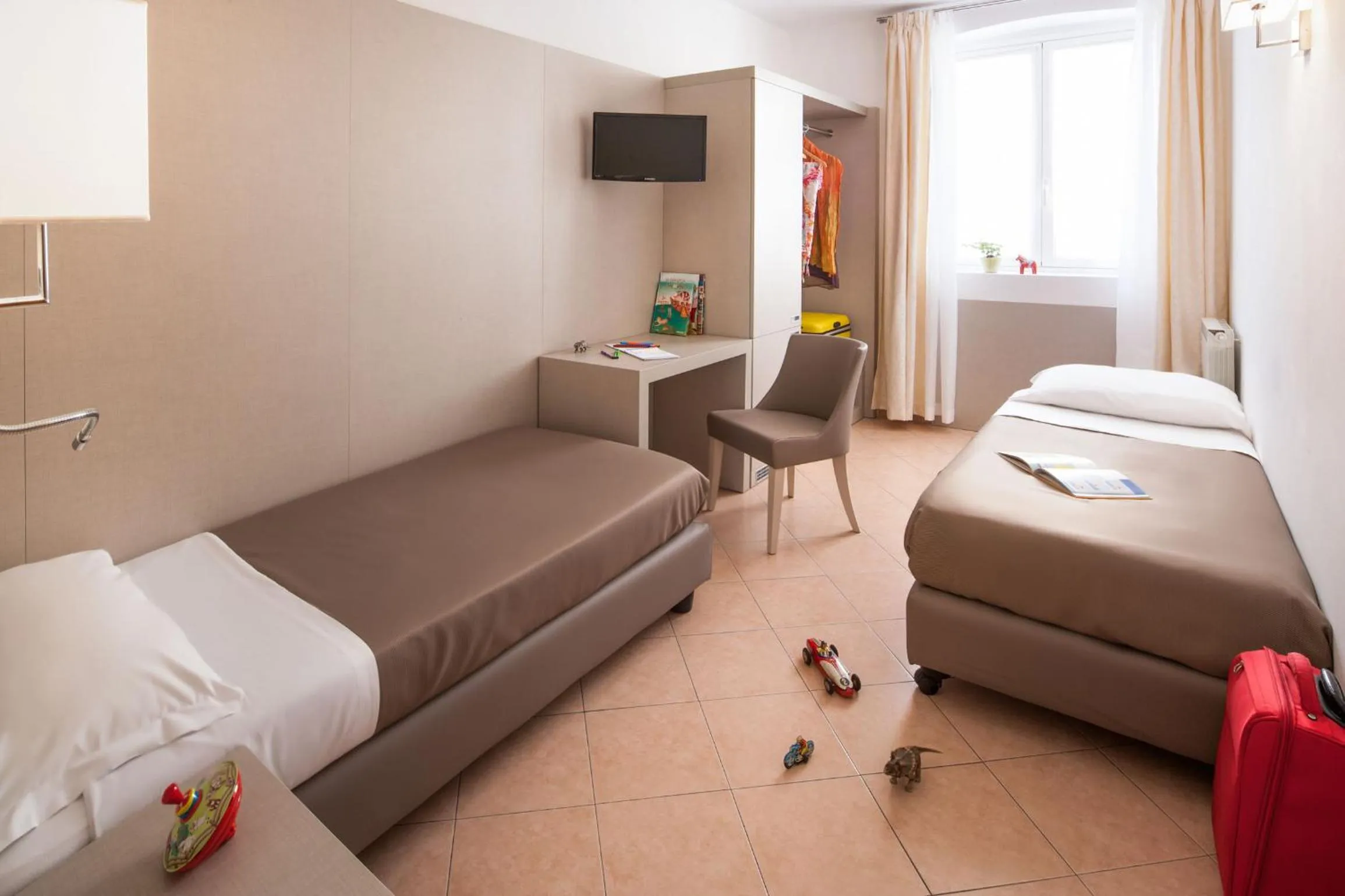 Day, Bed in Hotel Vesuvio