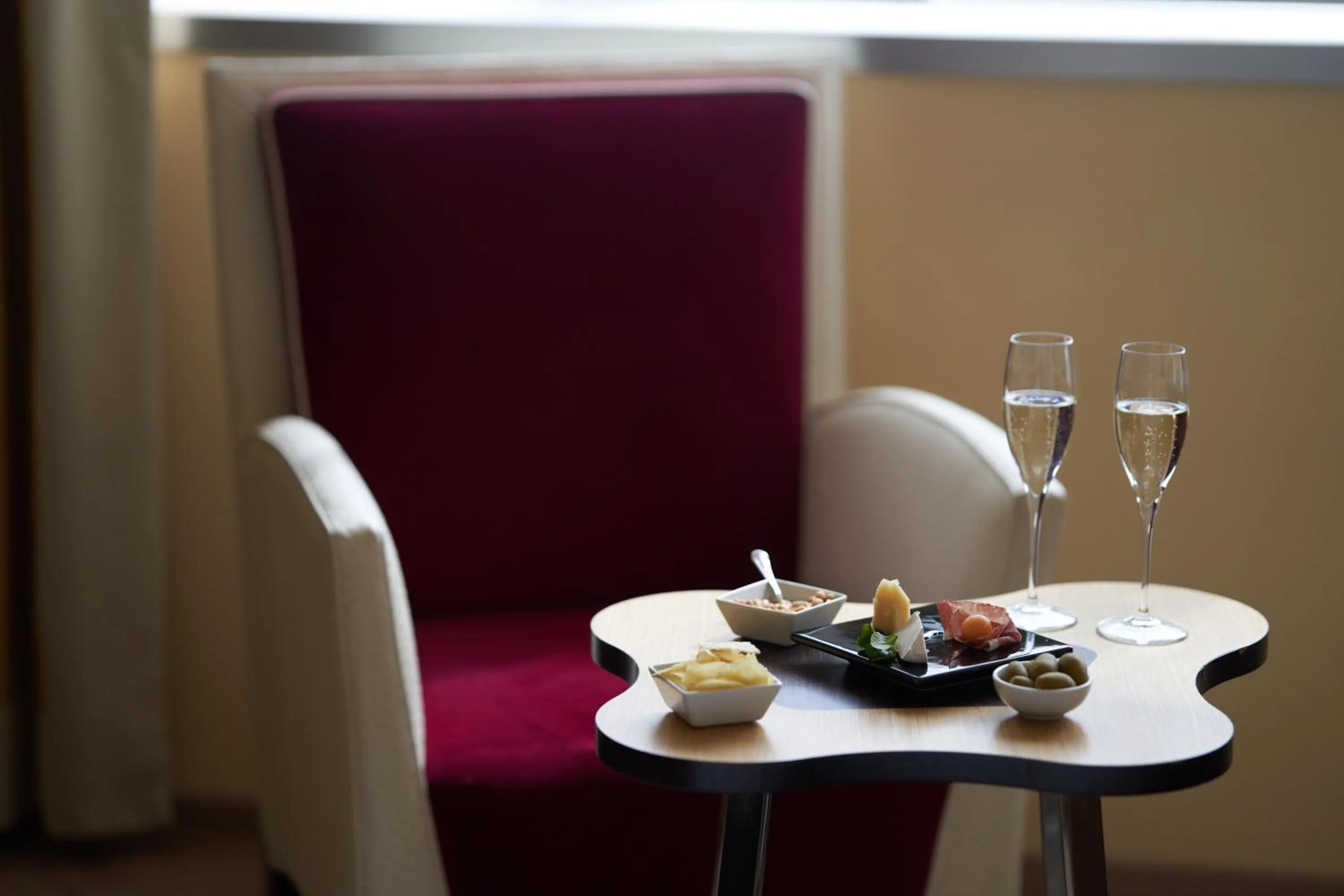 Seating area in UNA Hotels Malpensa