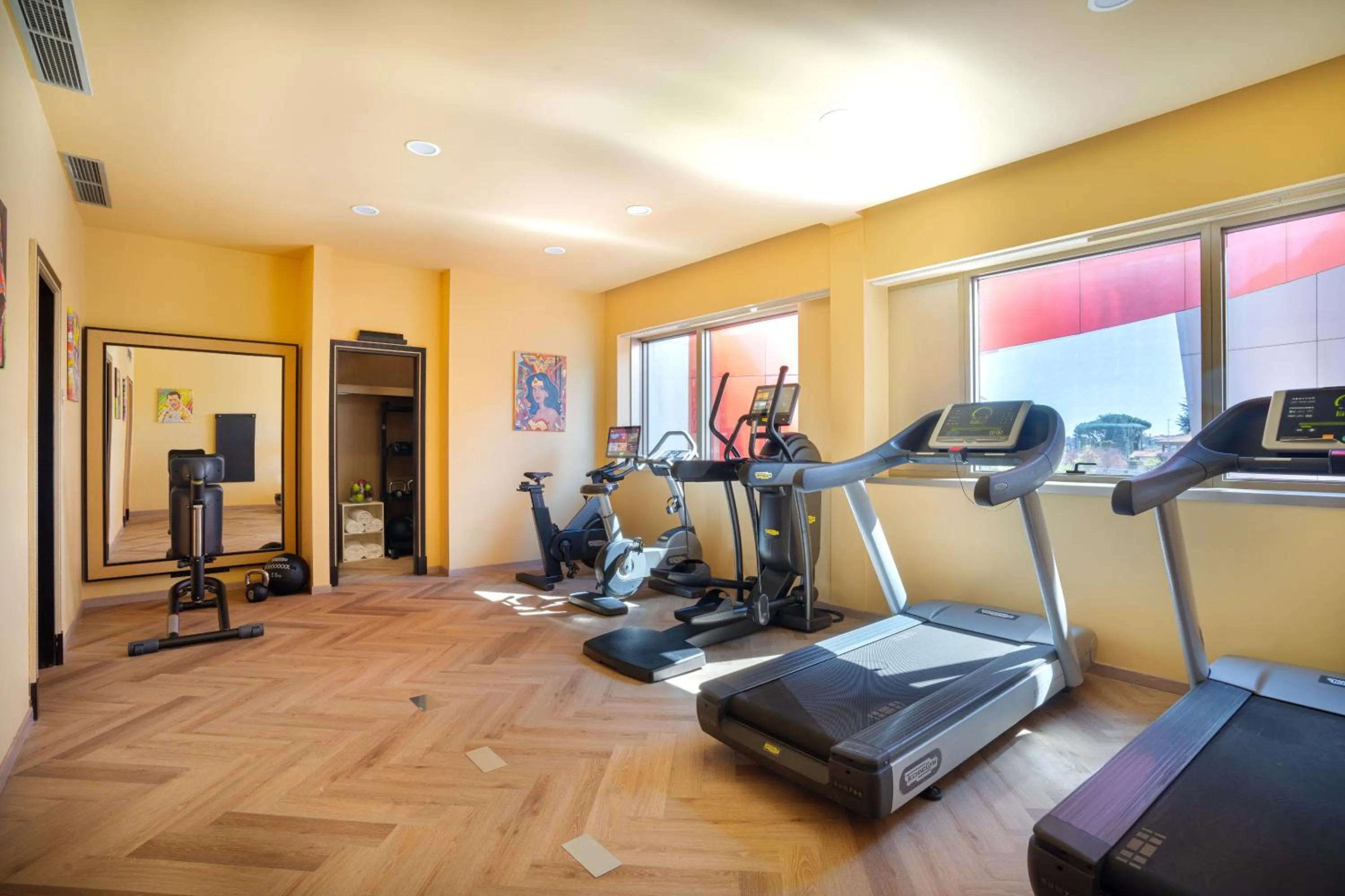 Fitness centre/facilities in UNA Hotels Malpensa