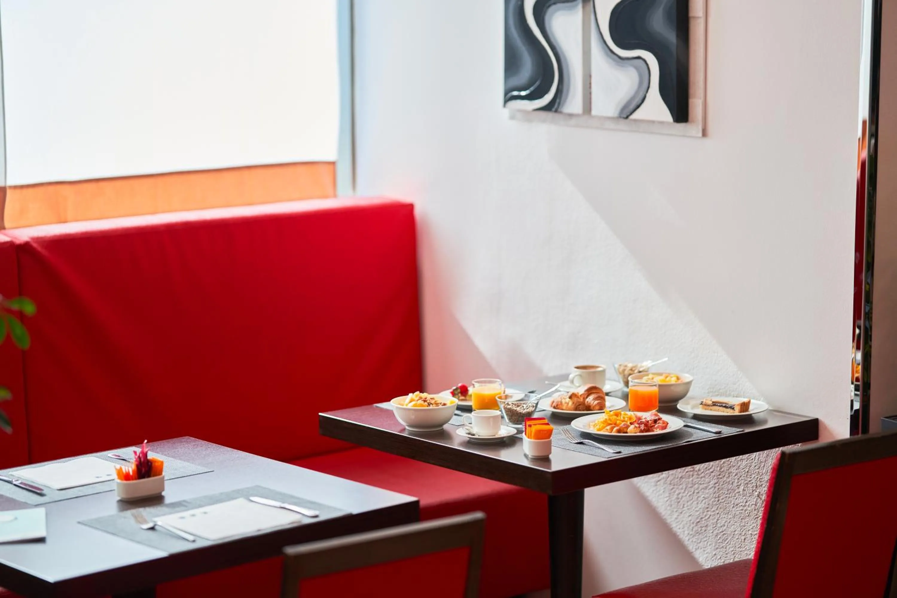 Breakfast in UNA Hotels Malpensa