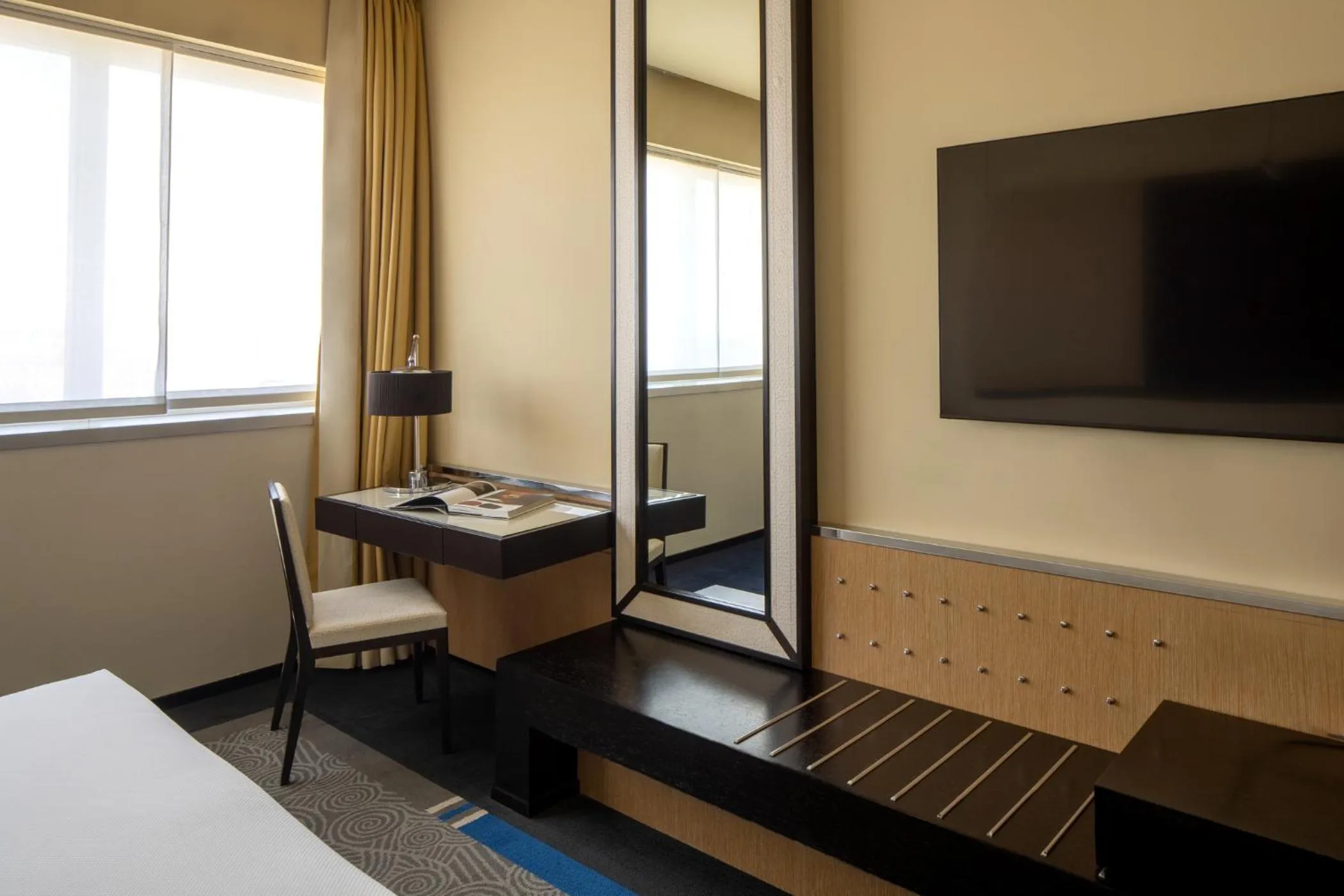 Bedroom, Bed in UNA Hotels Malpensa