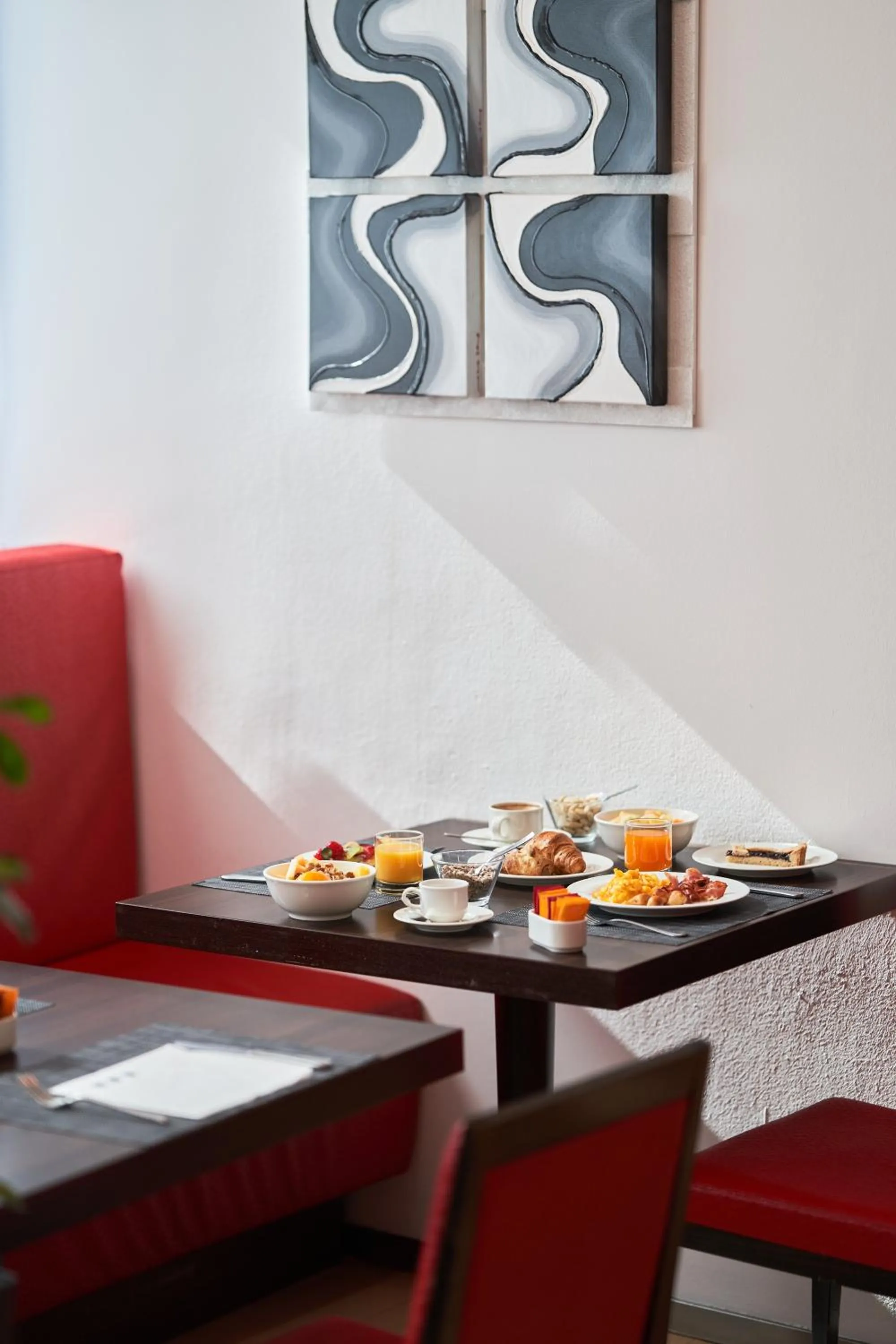 Breakfast in UNA Hotels Malpensa