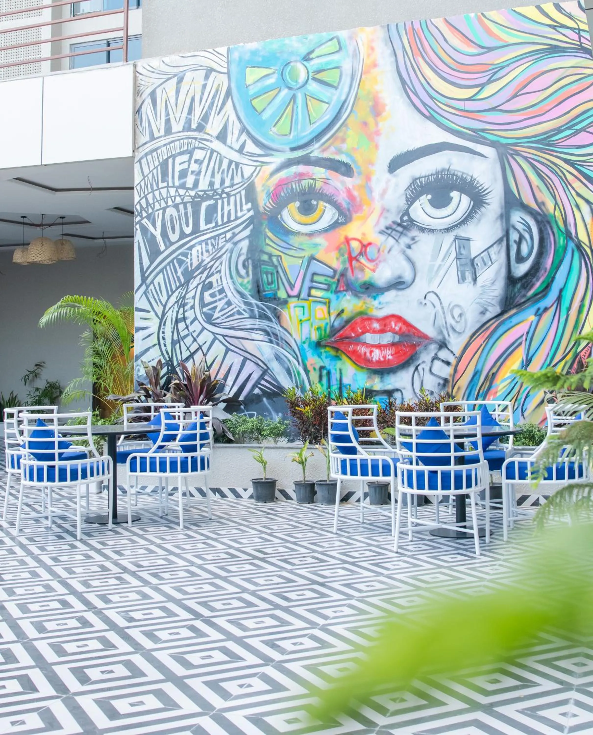 Restaurant/places to eat in The Fern Habitat, Jaipur