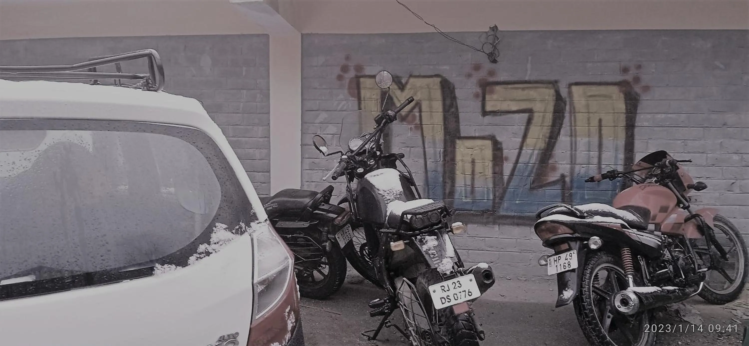 Parking in MOZO Inn&Cafe Jibhi