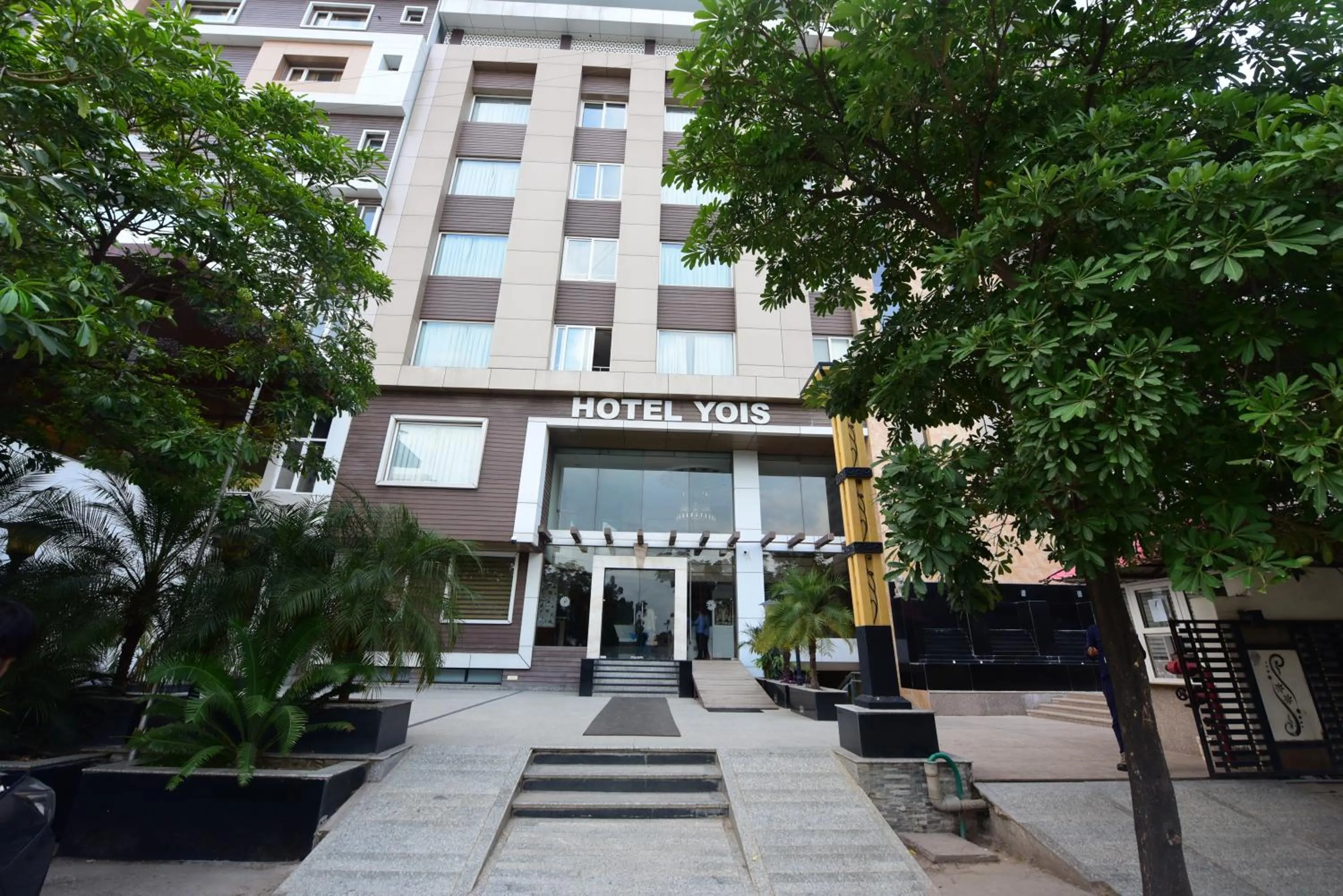 Facade/entrance in Hotel Yois