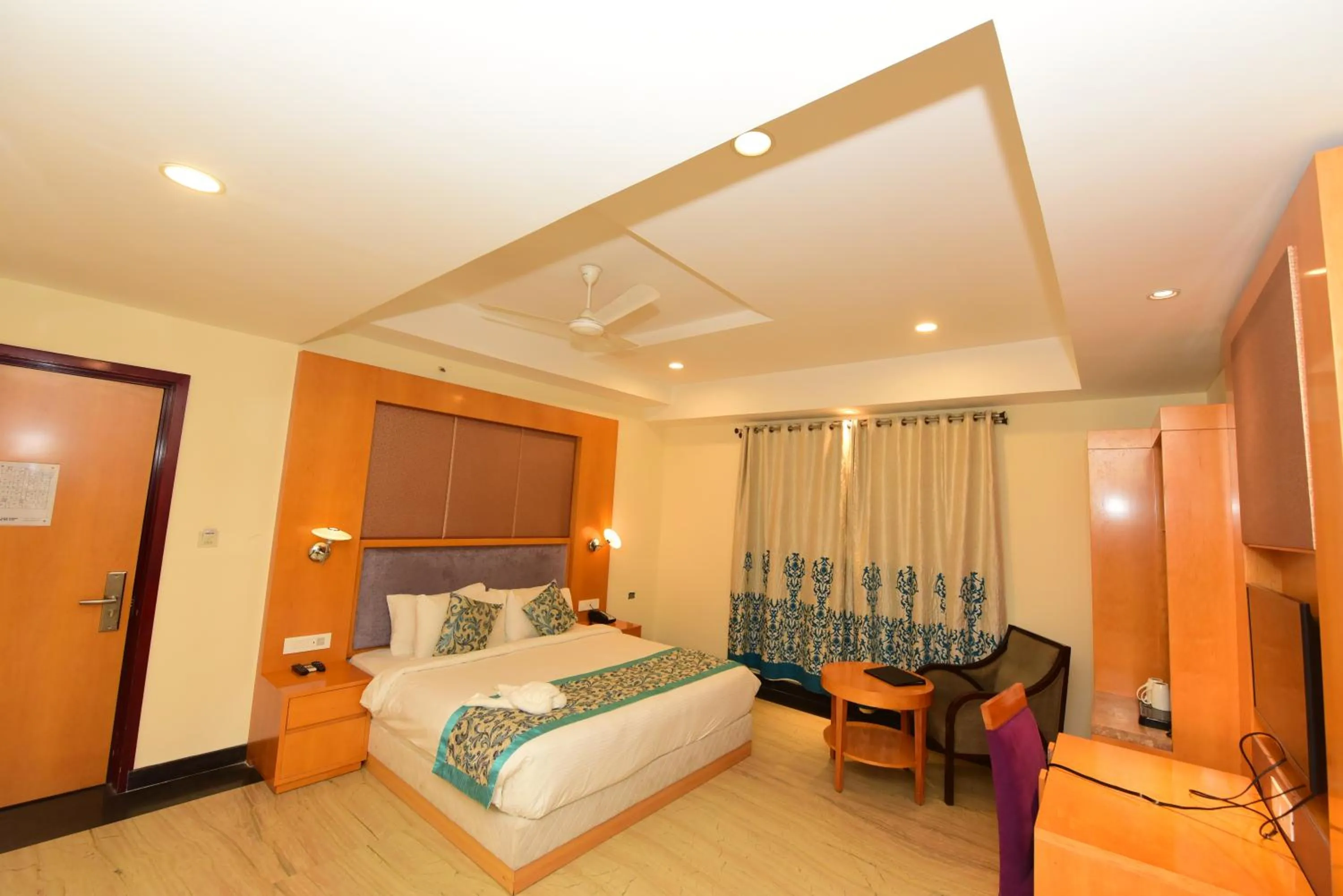 Photo of the whole room, Bed in Hotel Yois