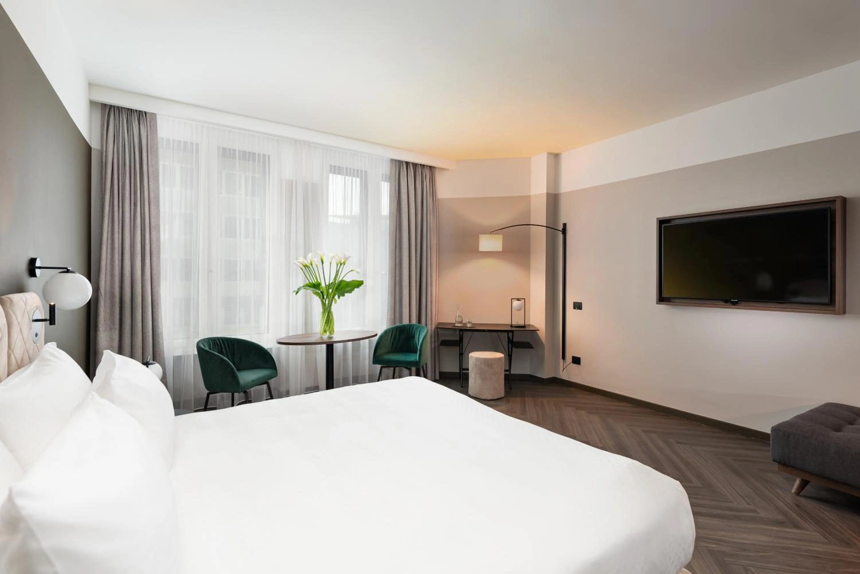 Seating area, Bed in Hotel Tocq