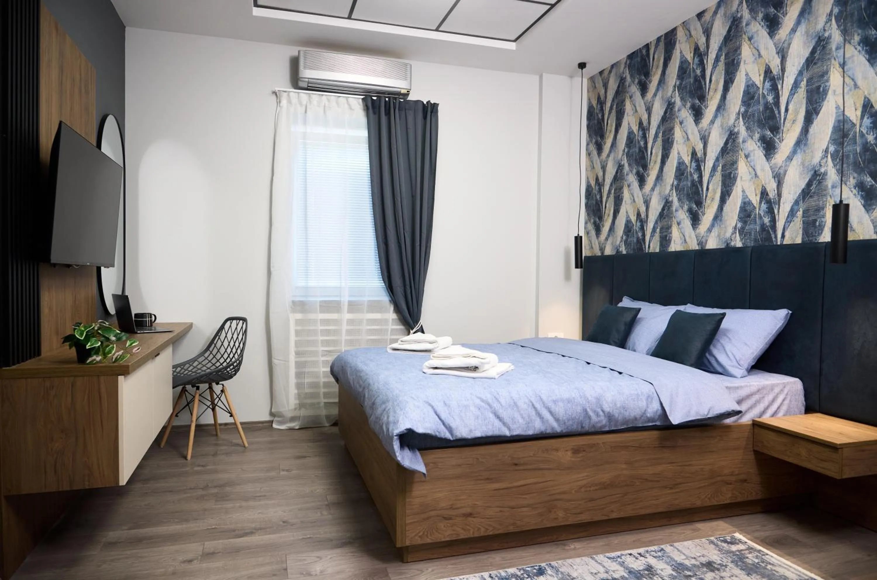 Bed in Manoir Apartments City Center