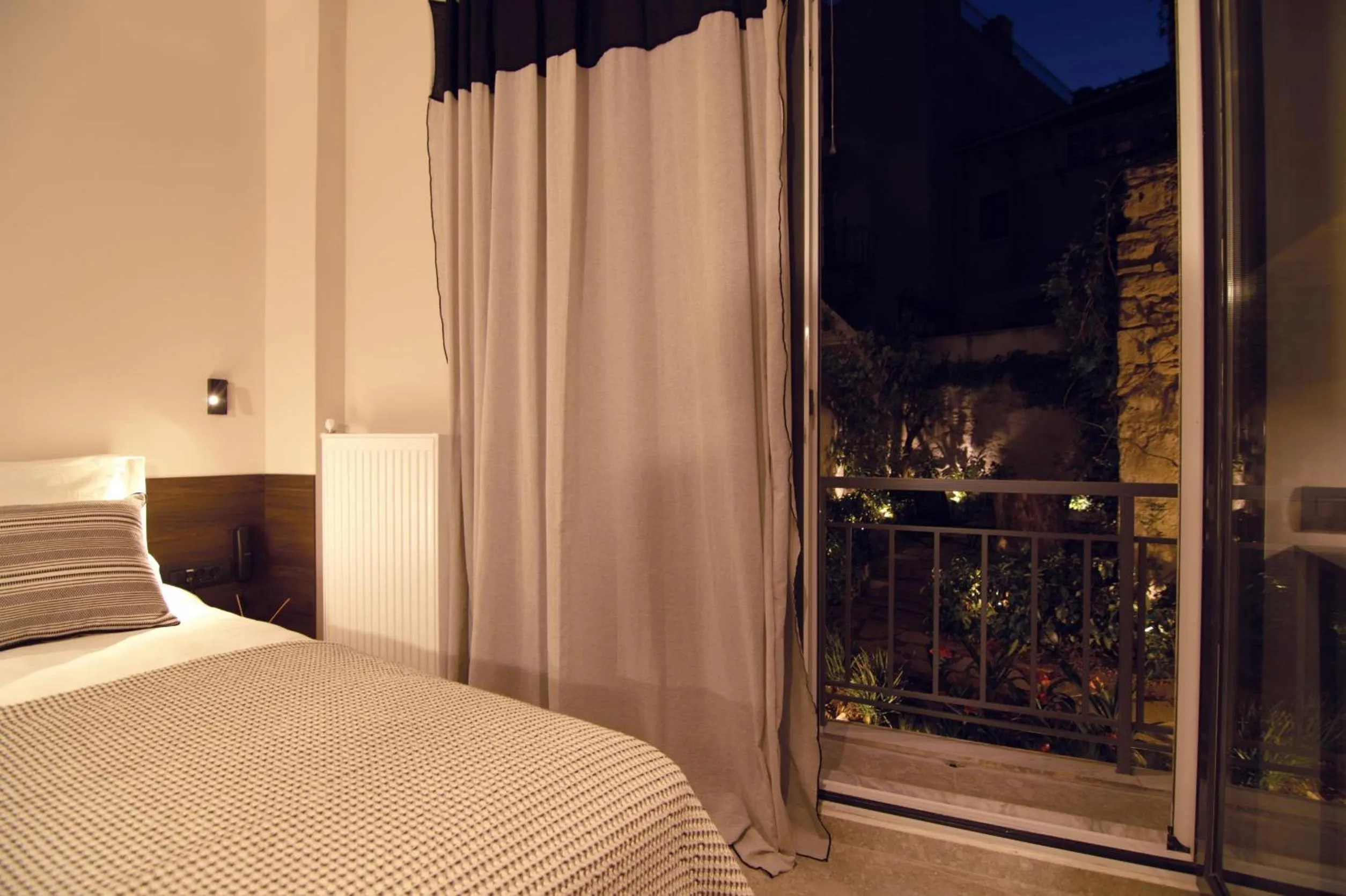 Bedroom, Bed in Cityzoe Athens Suites