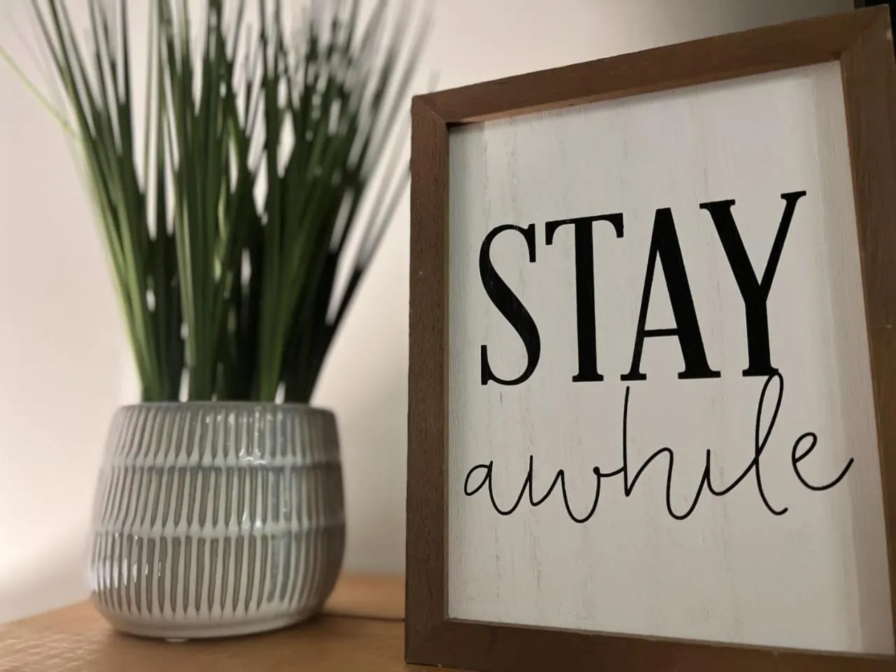 Less than 3 miles to Downtown with firepit