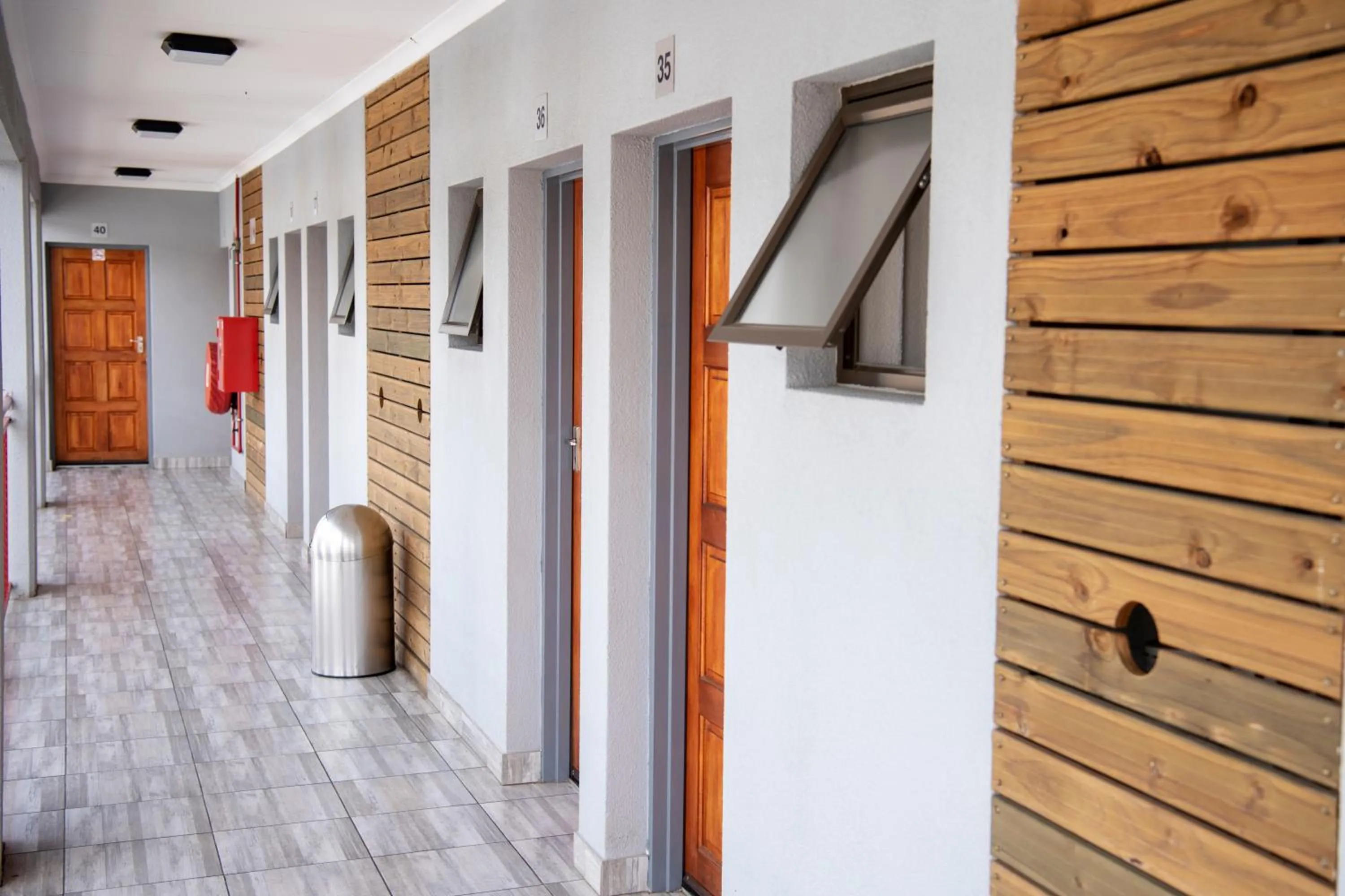 Property building in Ecomotel Marlboro