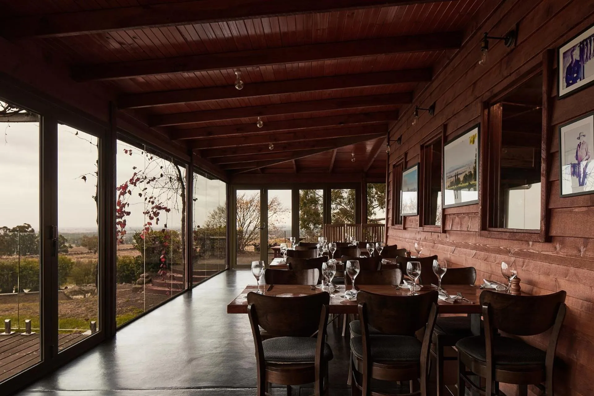 Restaurant/places to eat in Tuki Retreat