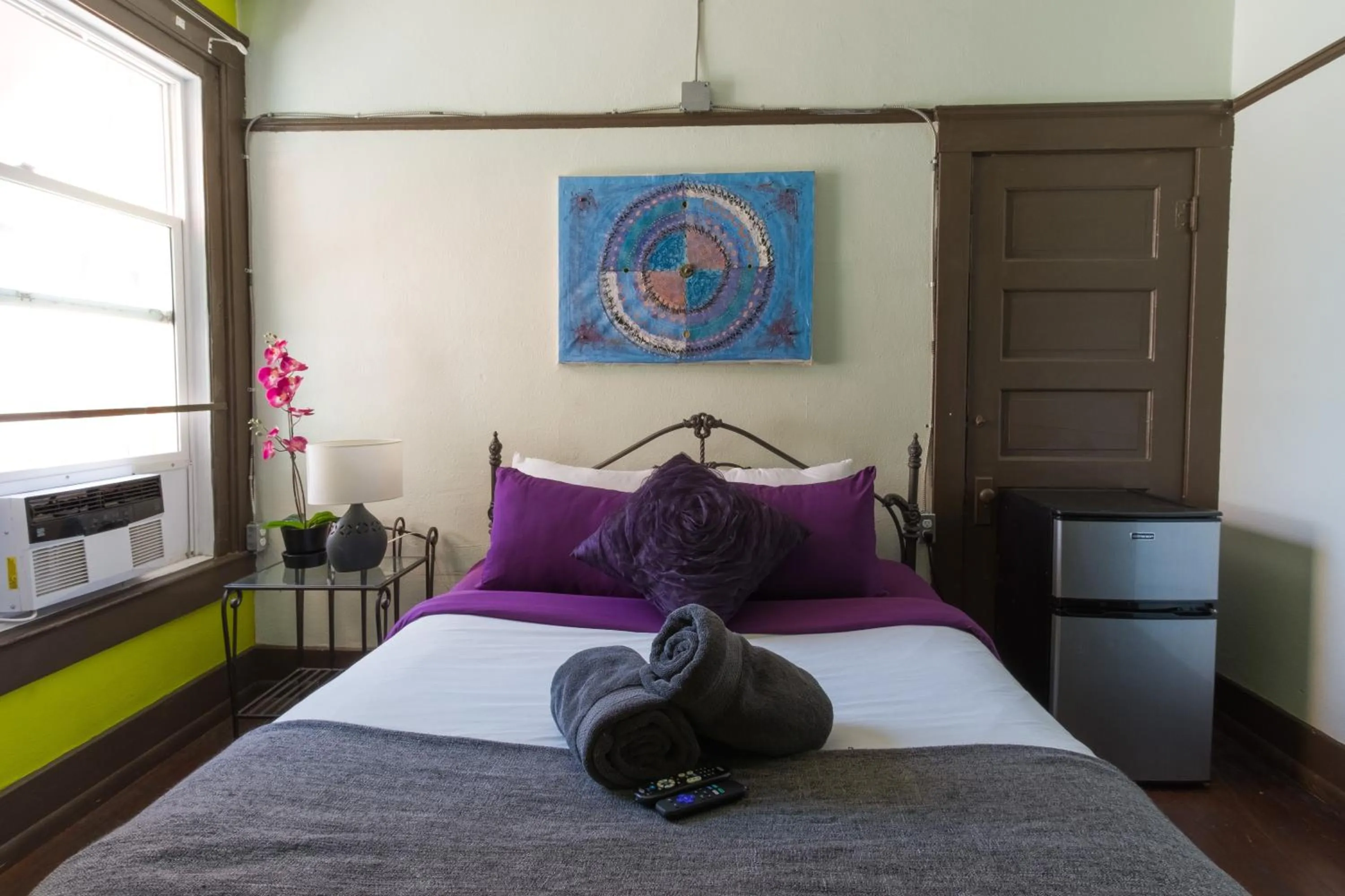 Bedroom, Bed in Lucky D's Youth and Traveler's Hostel