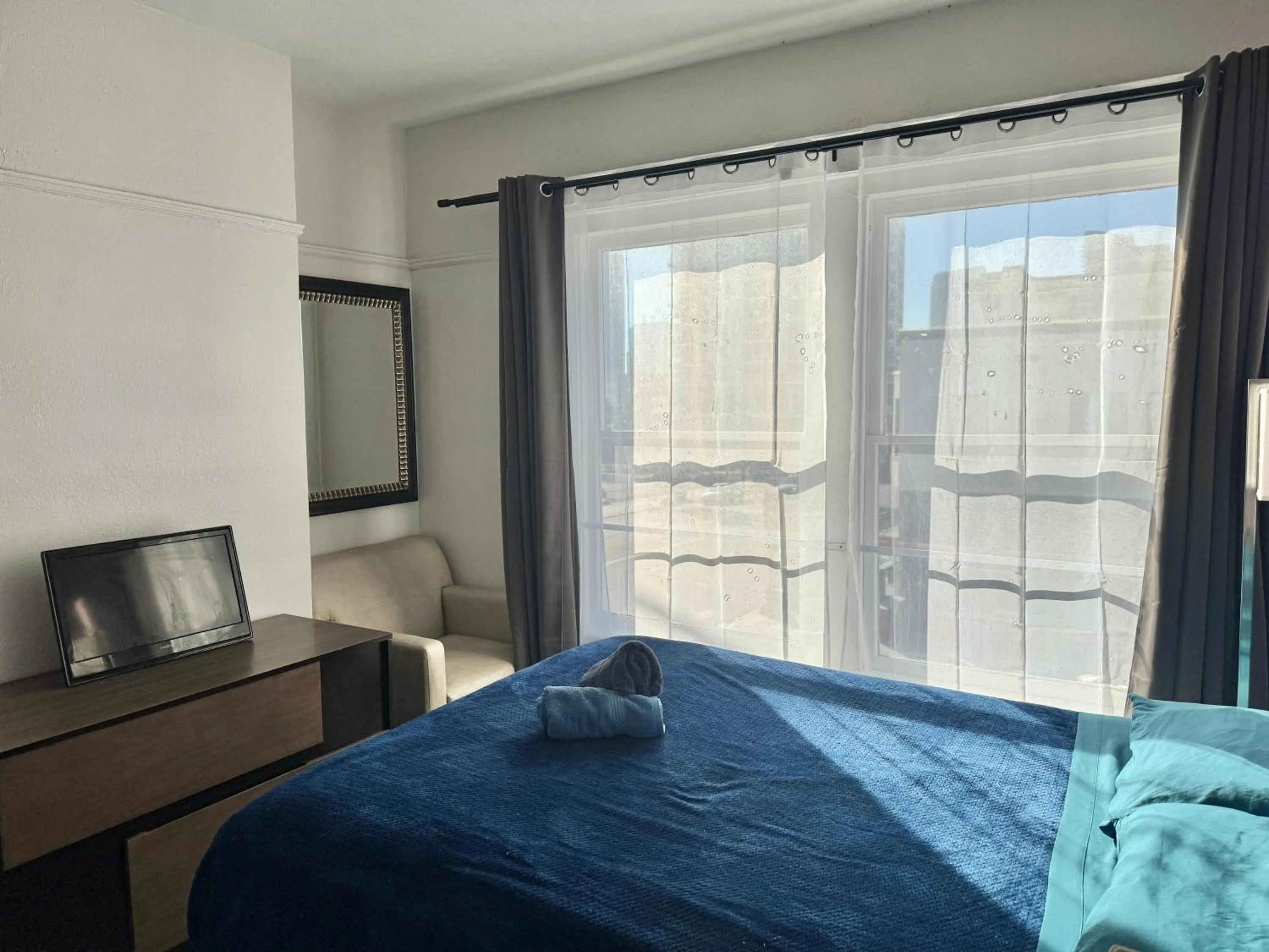 TV and multimedia, Bed in Lucky D's Youth and Traveler's Hostel