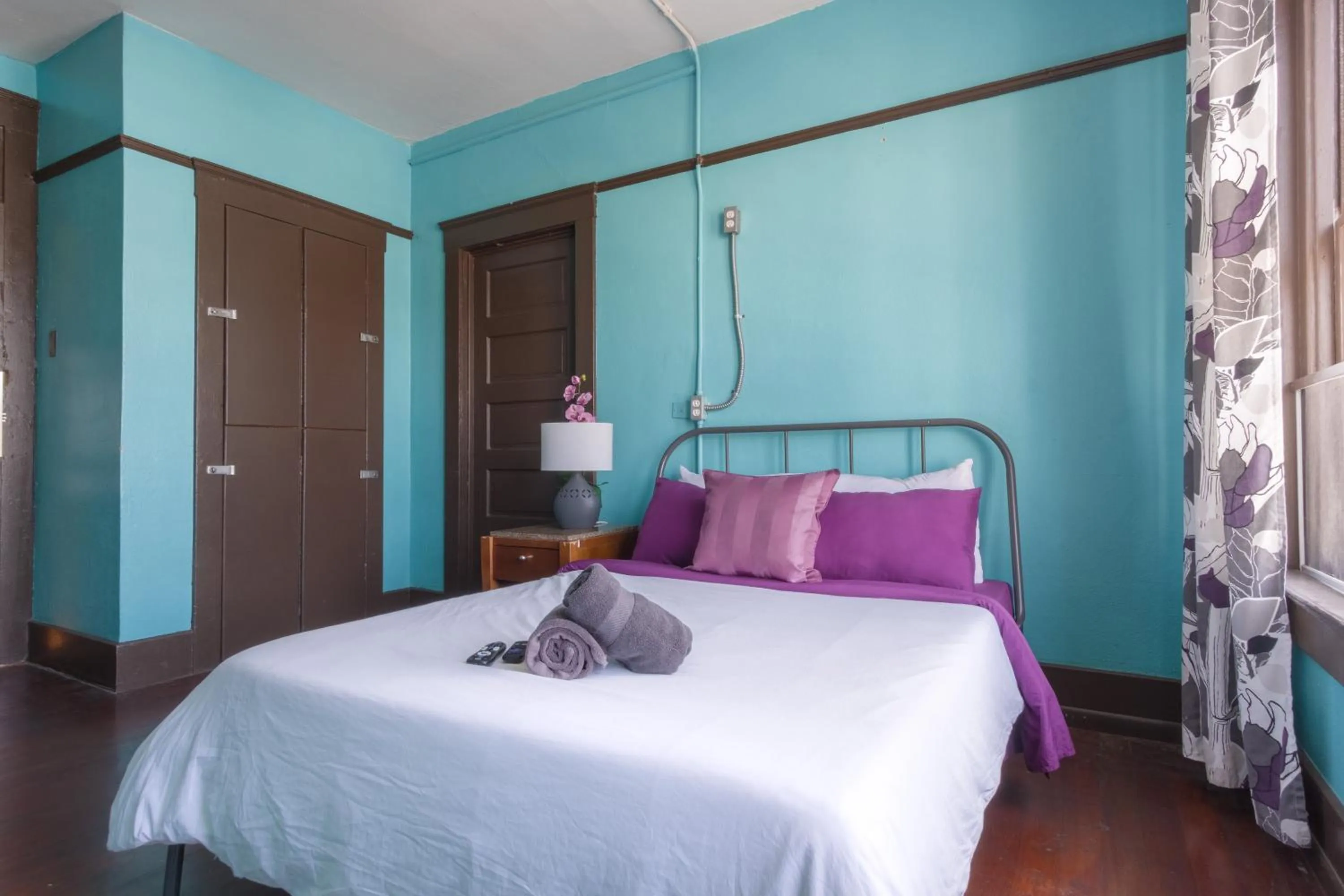 Bedroom, Bed in Lucky D's Youth and Traveler's Hostel