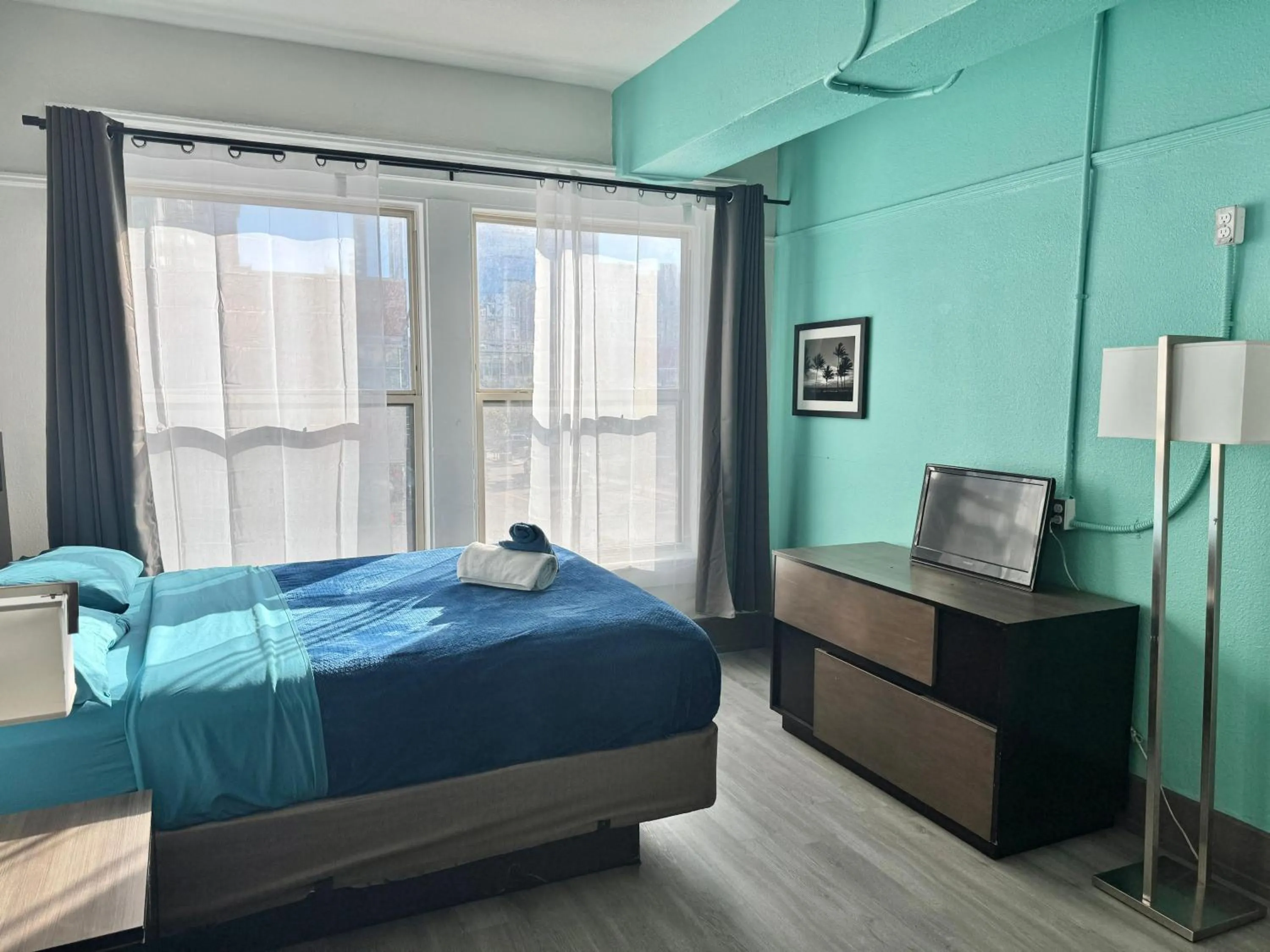 Bedroom, Bed in Lucky D's Youth and Traveler's Hostel