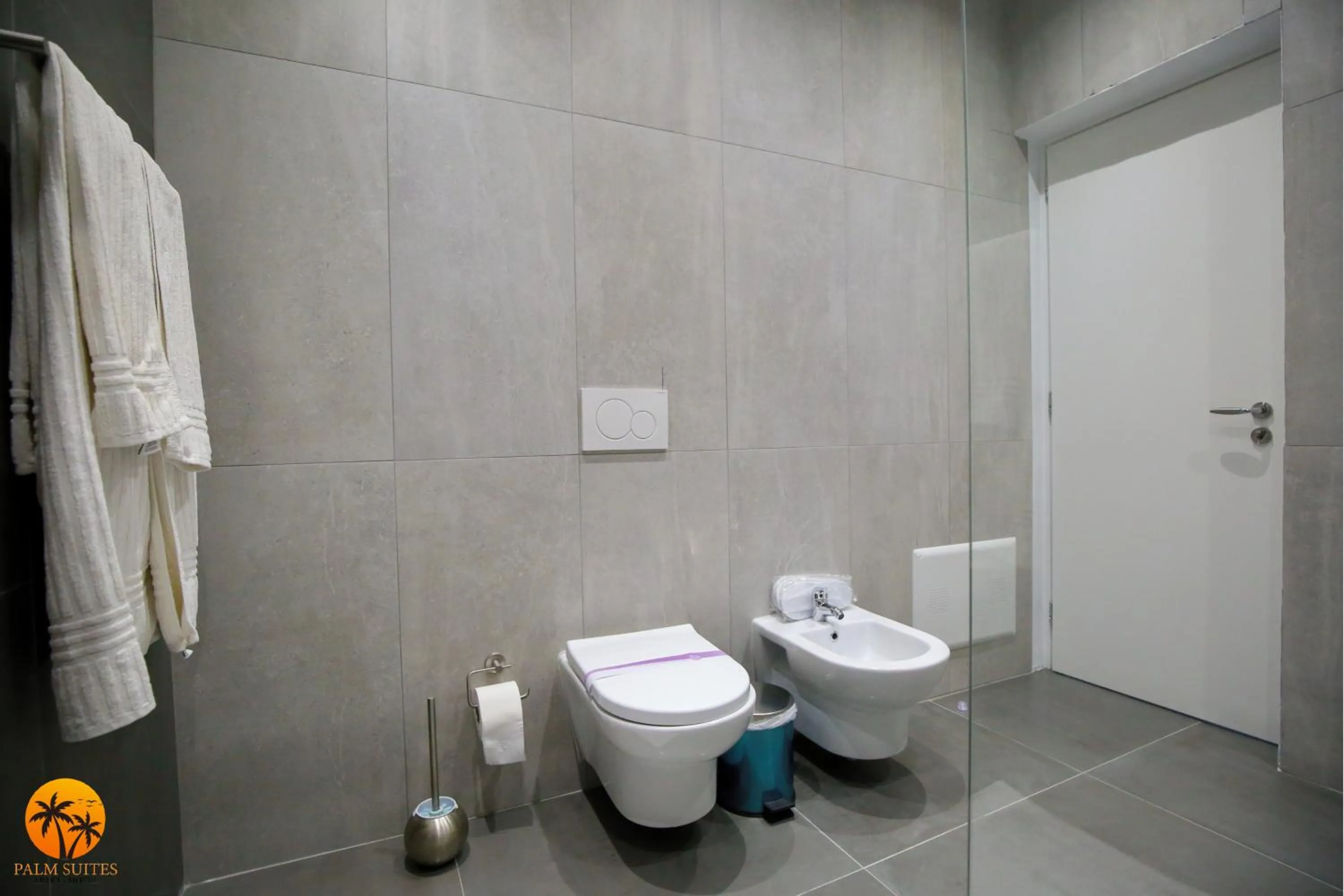 Bathroom in Palm Suites Apartment-Suite