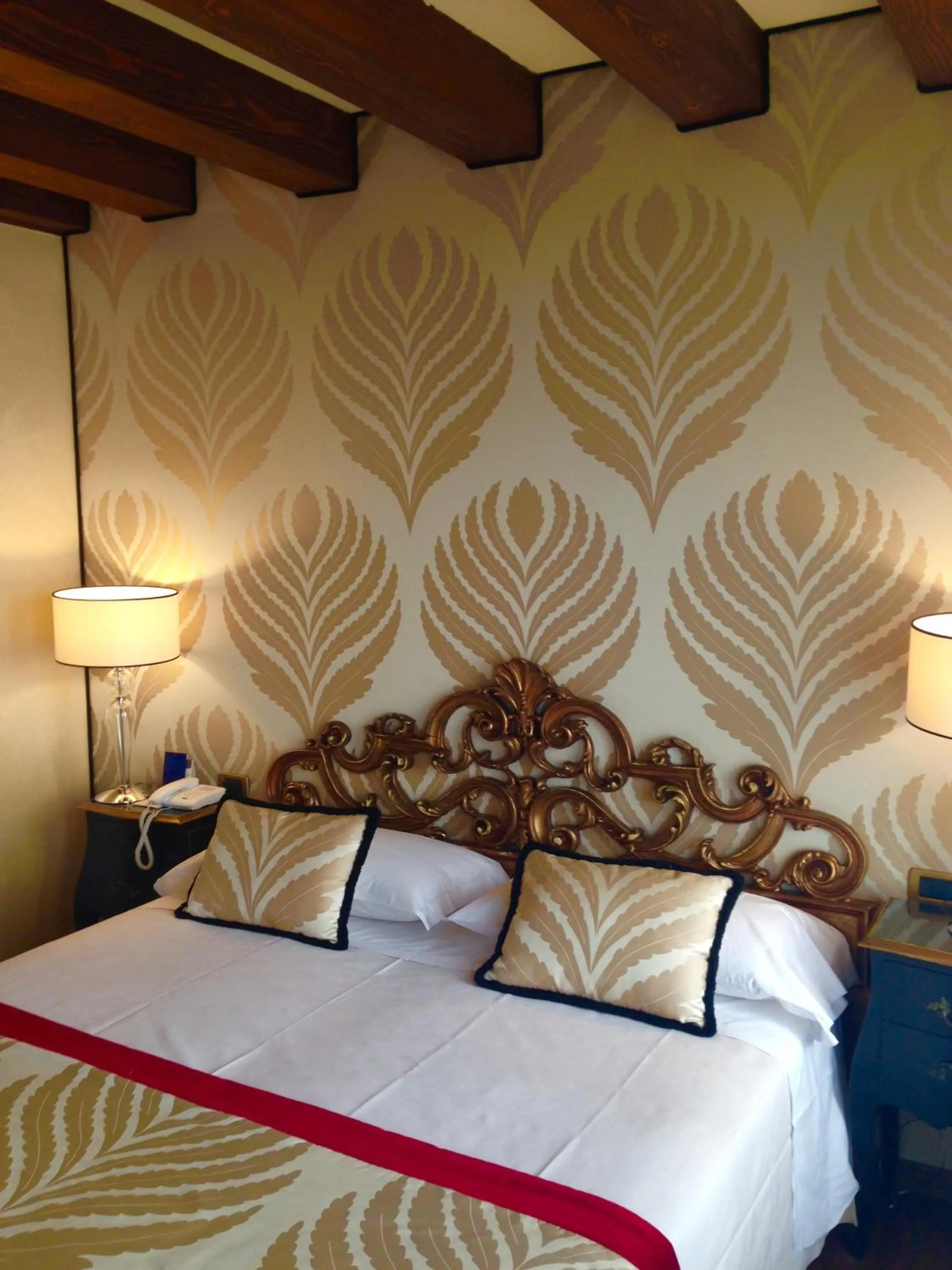 Bed in Hotel Amadeus